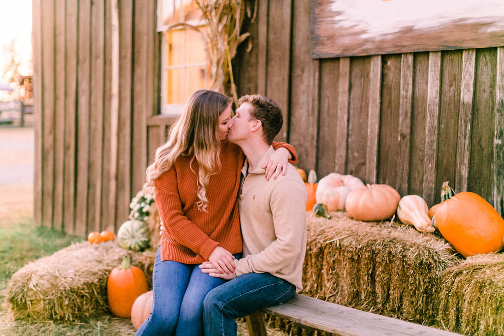 Tennessee+Pumpkin+Patch+Engagement+Photos (35 of 40).jpg