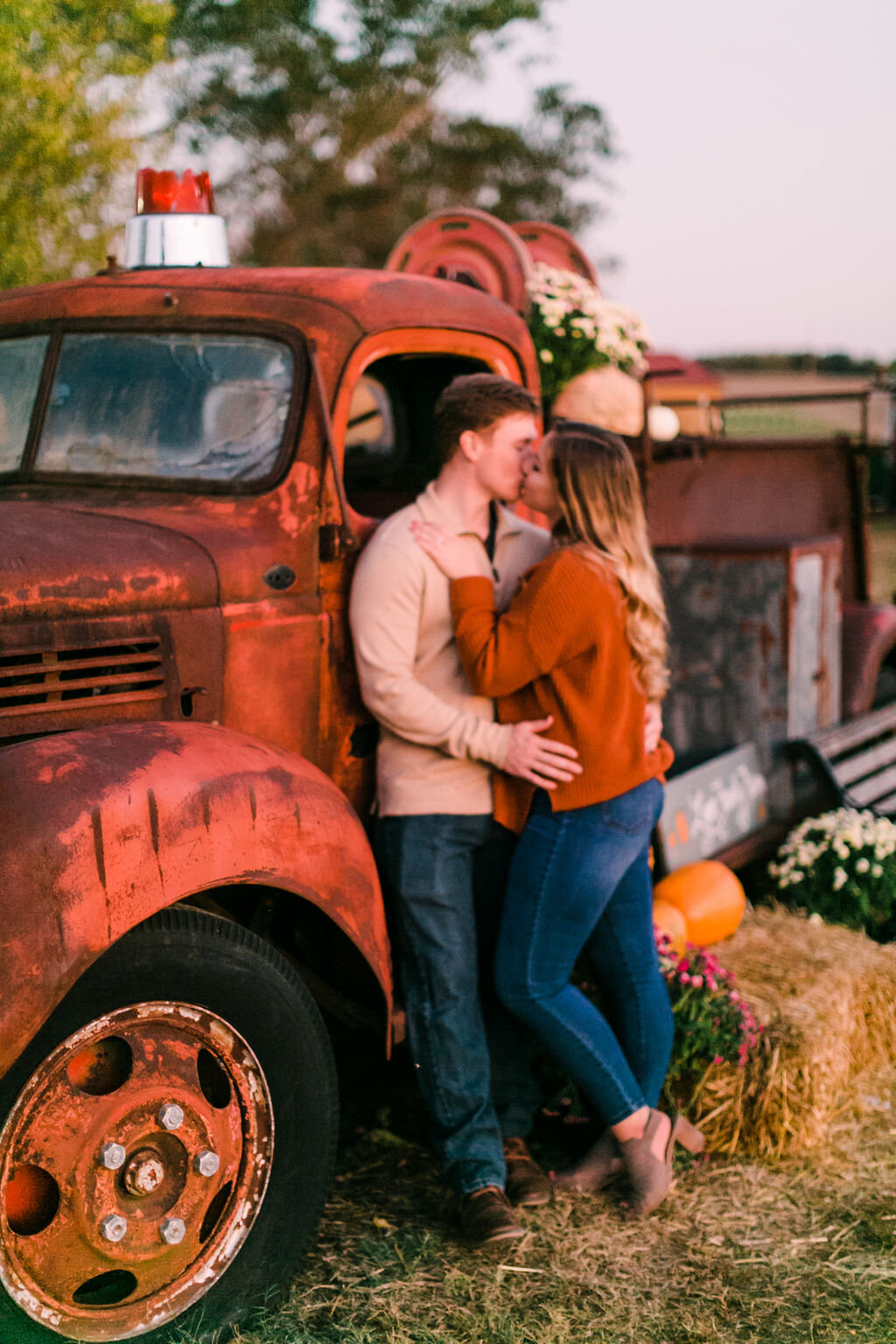 Tennessee+Pumpkin+Patch+Engagement+Photos (39 of 40).jpg