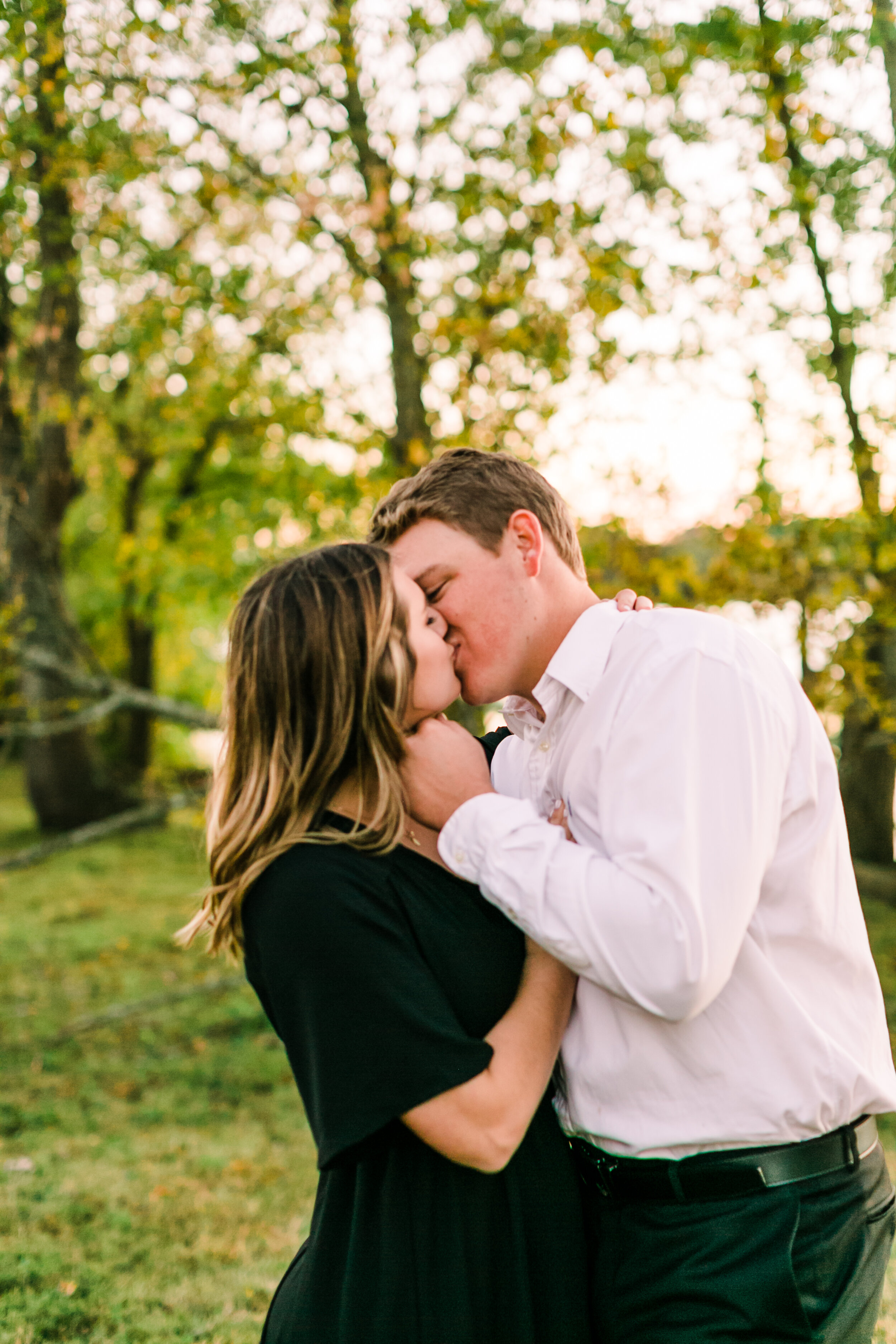 Tennessee+Fall+Engagement+Photos+Puppy (58 of 63).jpg