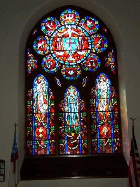 20Hanger_Memorial_Rose_Window.jpg