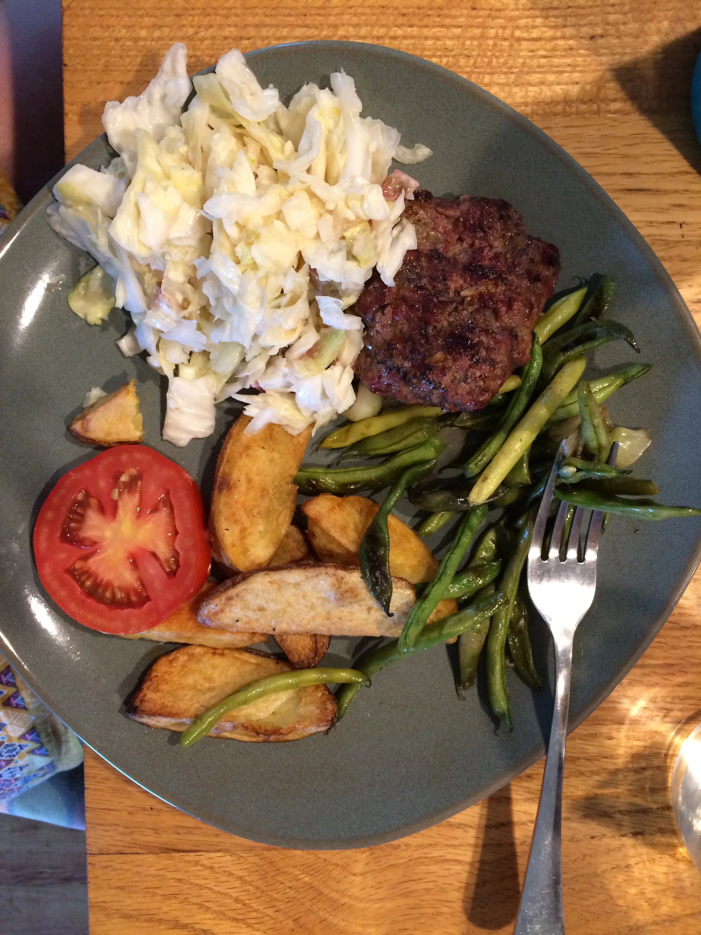  Well these photos are two different days but almost the same meal! We've been keeping it simple lately. Slaw, green beans, tomato and roasted potatoes and ground beef!&nbsp; 