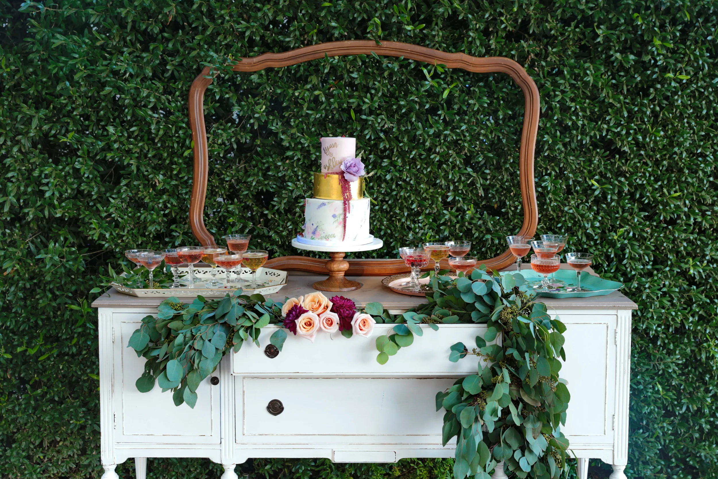 Photo by Kimberlee Miller Photography and cake by Frost It Cakery