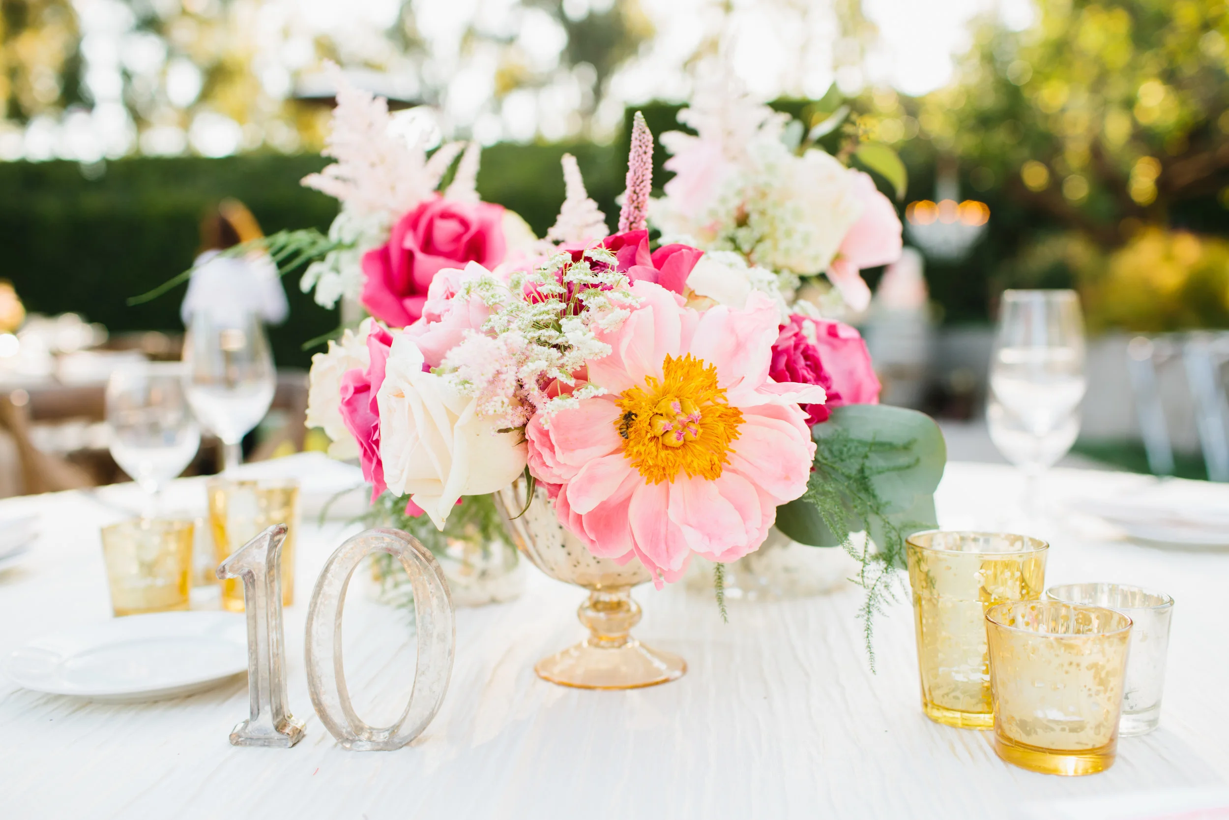 Arrangement by Belle of the Ball Designs || Photo by Marianne Wilson Photography