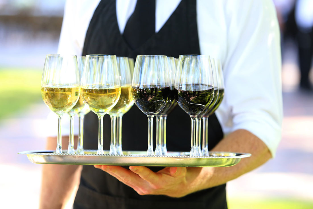 Camarillo wedding caterer serving drinks