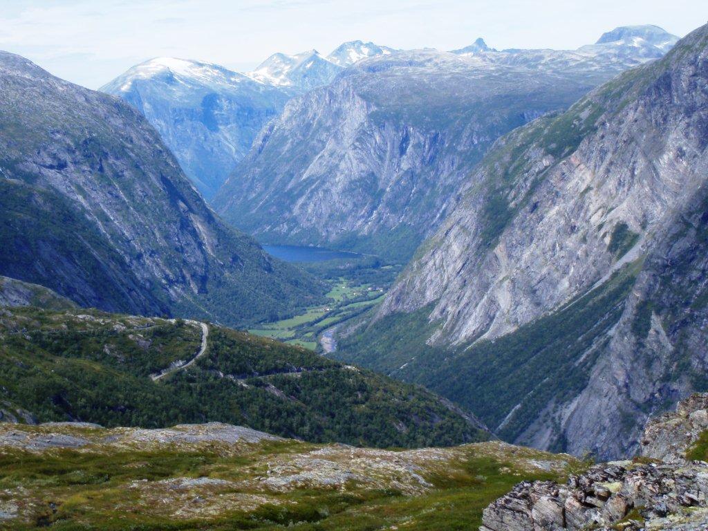 aursjoevegen_og_eikesdal.jpg