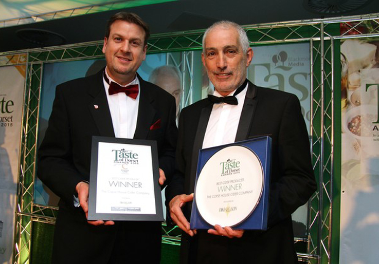 Bob receiving the Taste of Dorset Award, presented by Andy Dike of Dike & Sons. Photo by Jane Norman.