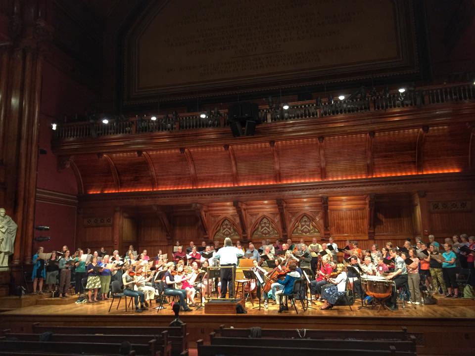 Steve Karidoyanes Rehearses Tom Vignieri's "The Tides" with Boston Masterworks Chorale