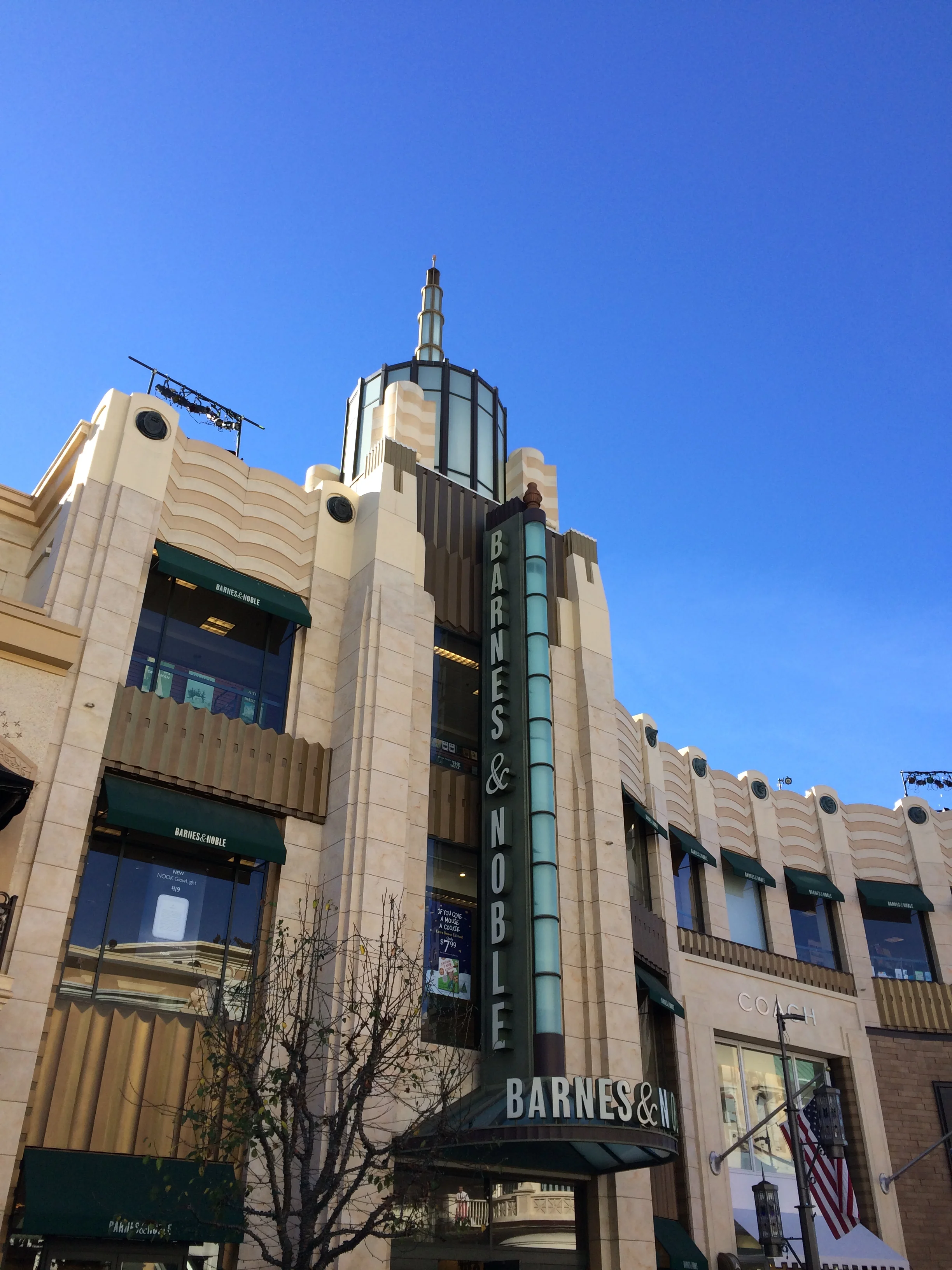 Barnes and Noble.jpg