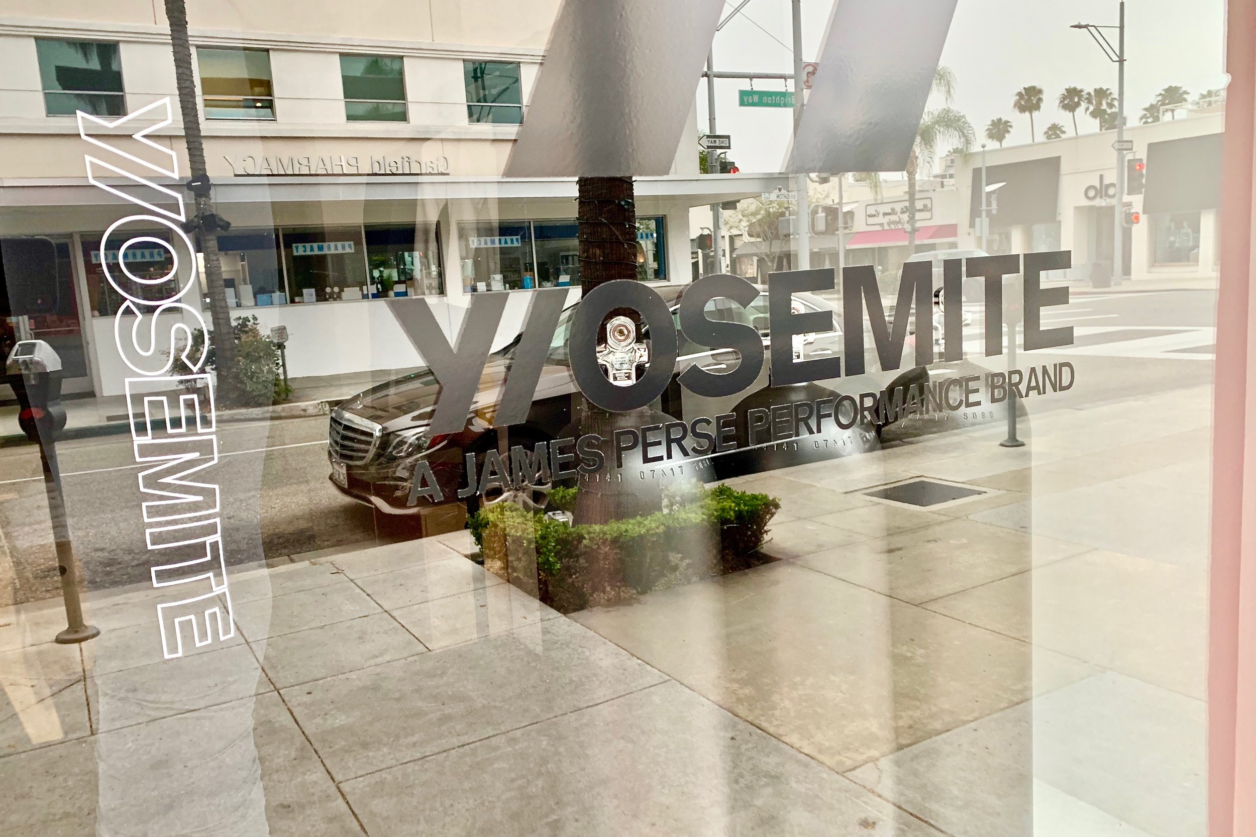 Y/OSEMITE JAMES PERSE PERFORMANCE BRAND