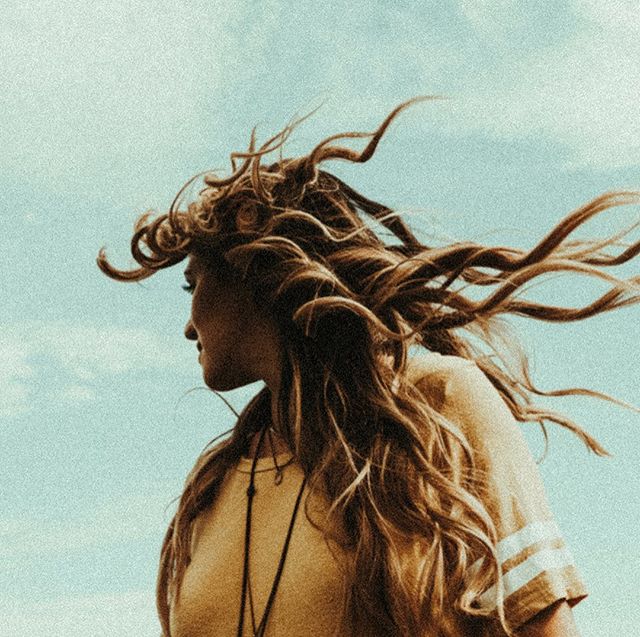 Excited to share this piece of my life, these past few years, that I have never put into music before. 8/9. Make sure we’re all connected on #spotify and all the things! #sideofmyheart