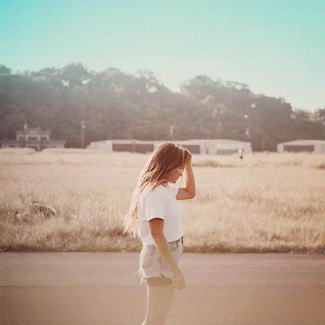 2.MORE.DAYS .‘Cause there’s a side of my heart .There’s a side of my heart .There’s a side of my heart .That just wants to go home .#sideofmyheart #newmusic #august9
