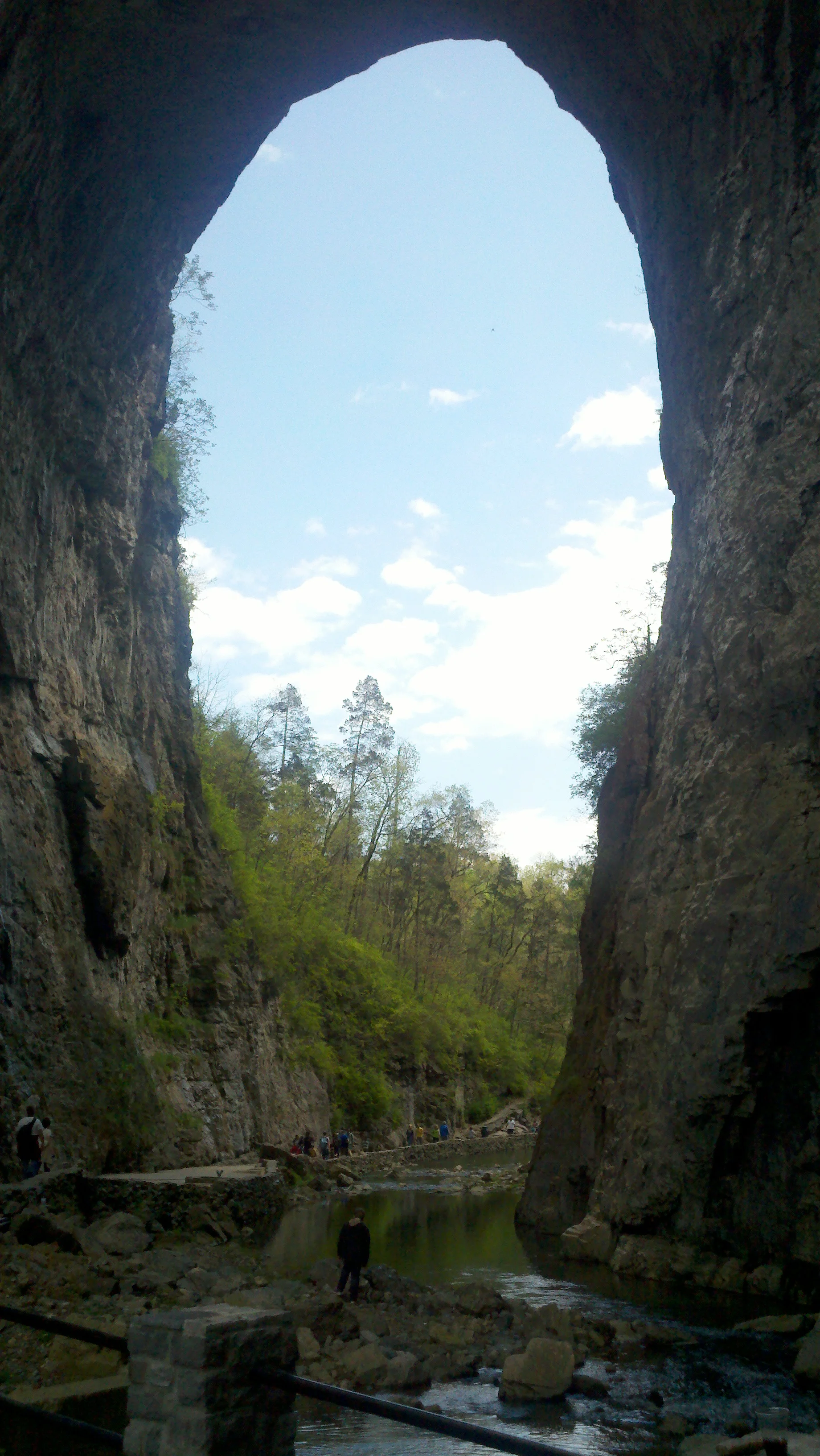 Natural_Bridge.jpg
