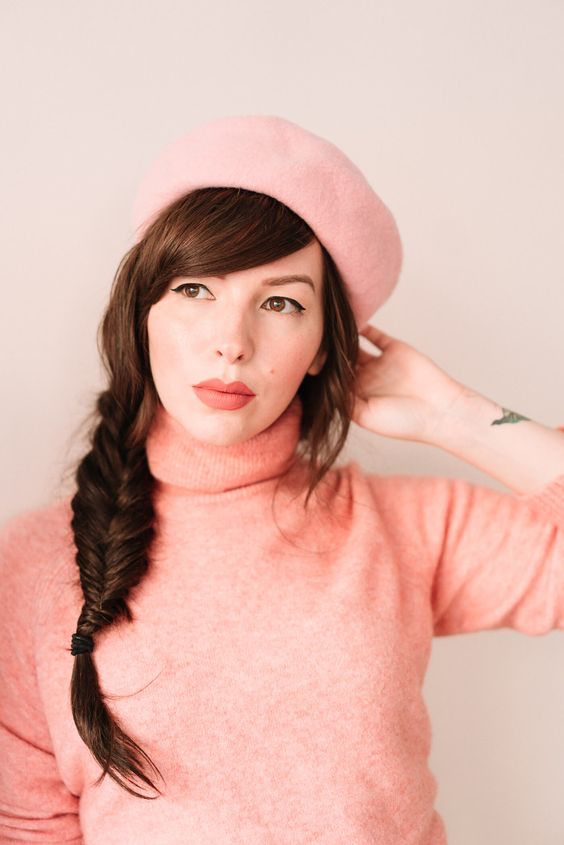 3-ways-to-style-your-hair-with-a-beret-how-to.png