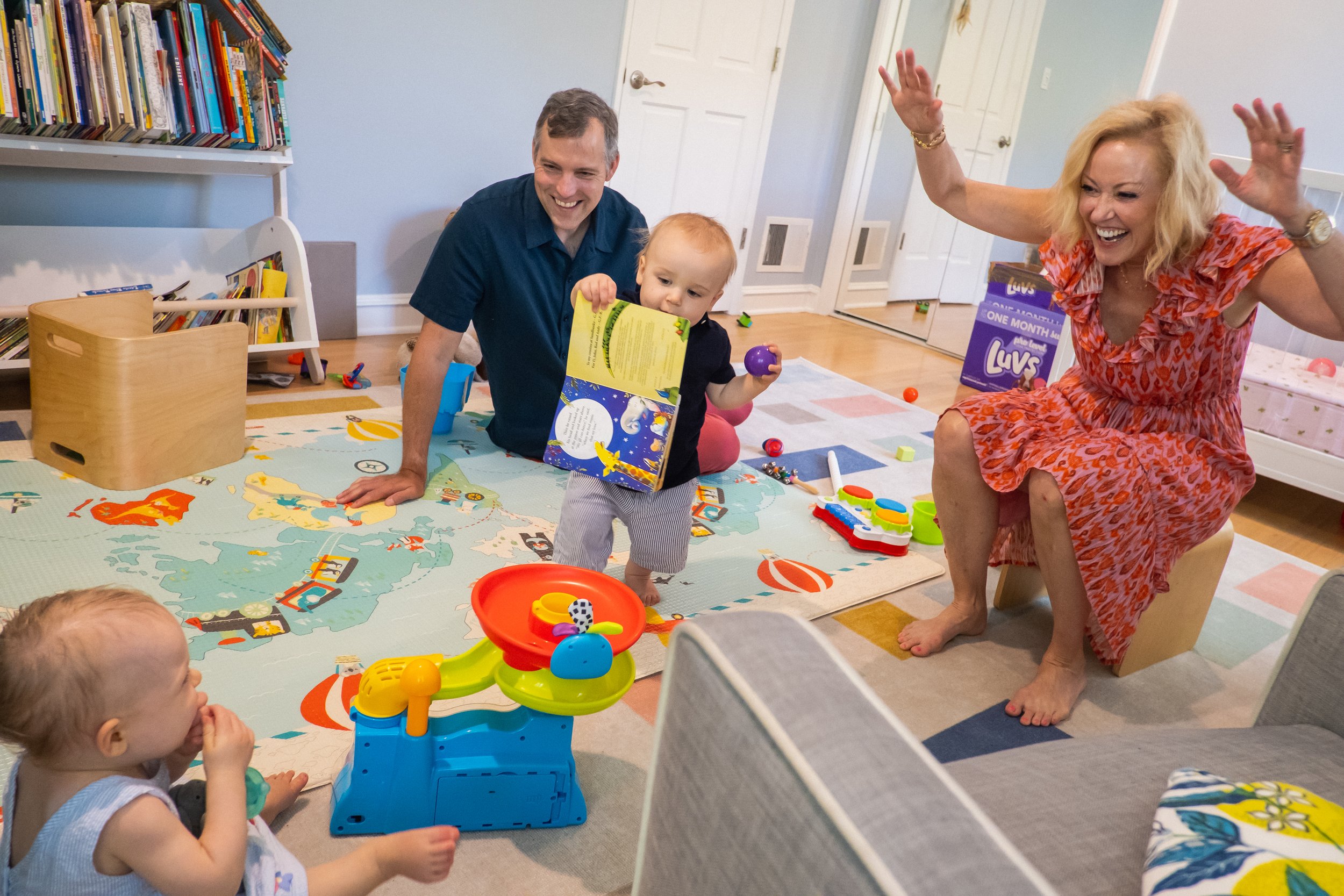 Family Photoshoot Ideas With Baby At Home.JPG