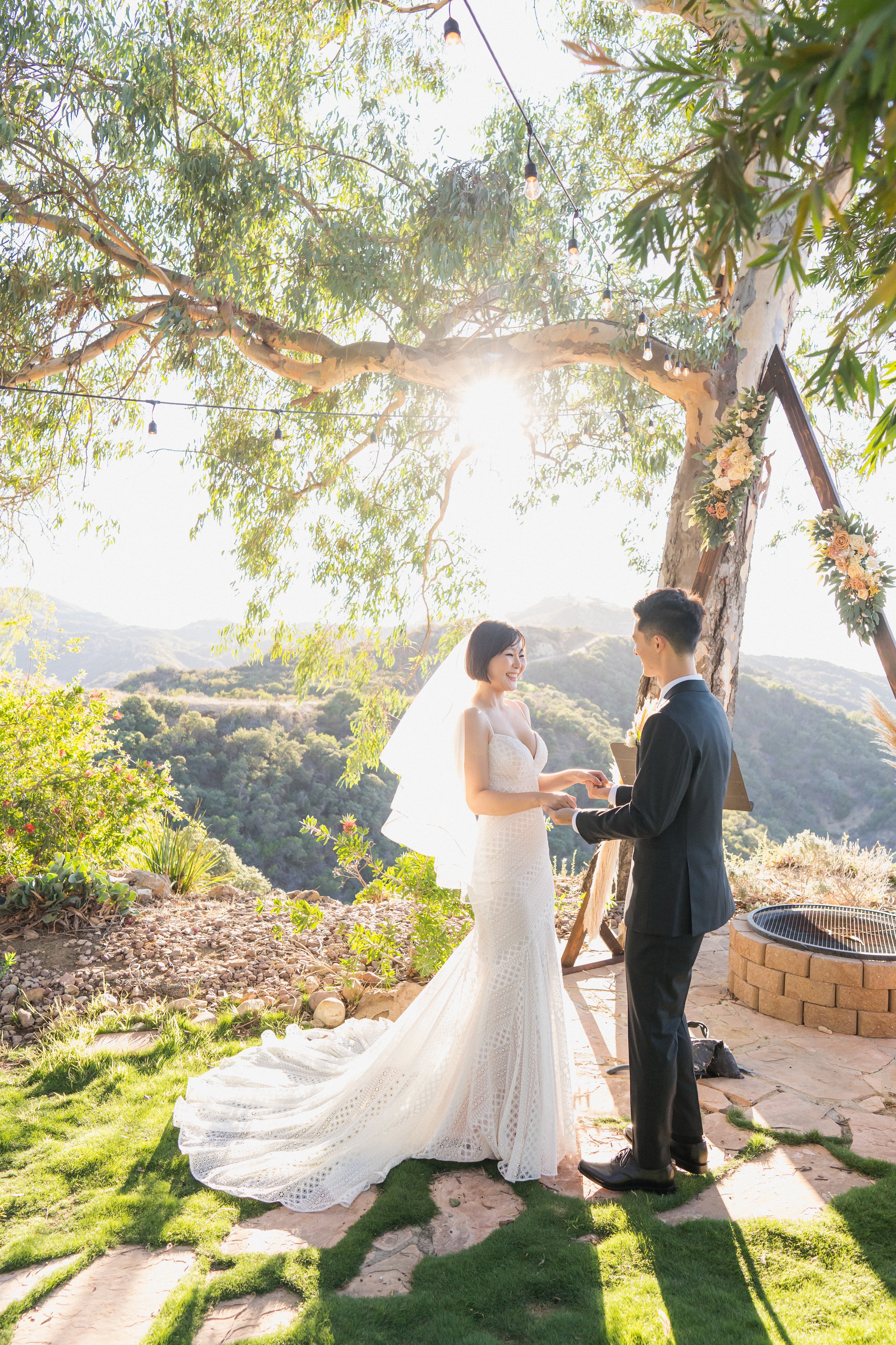 intimate wedding elopement photography los angeles topanga canyon diy wedding backyard wedding