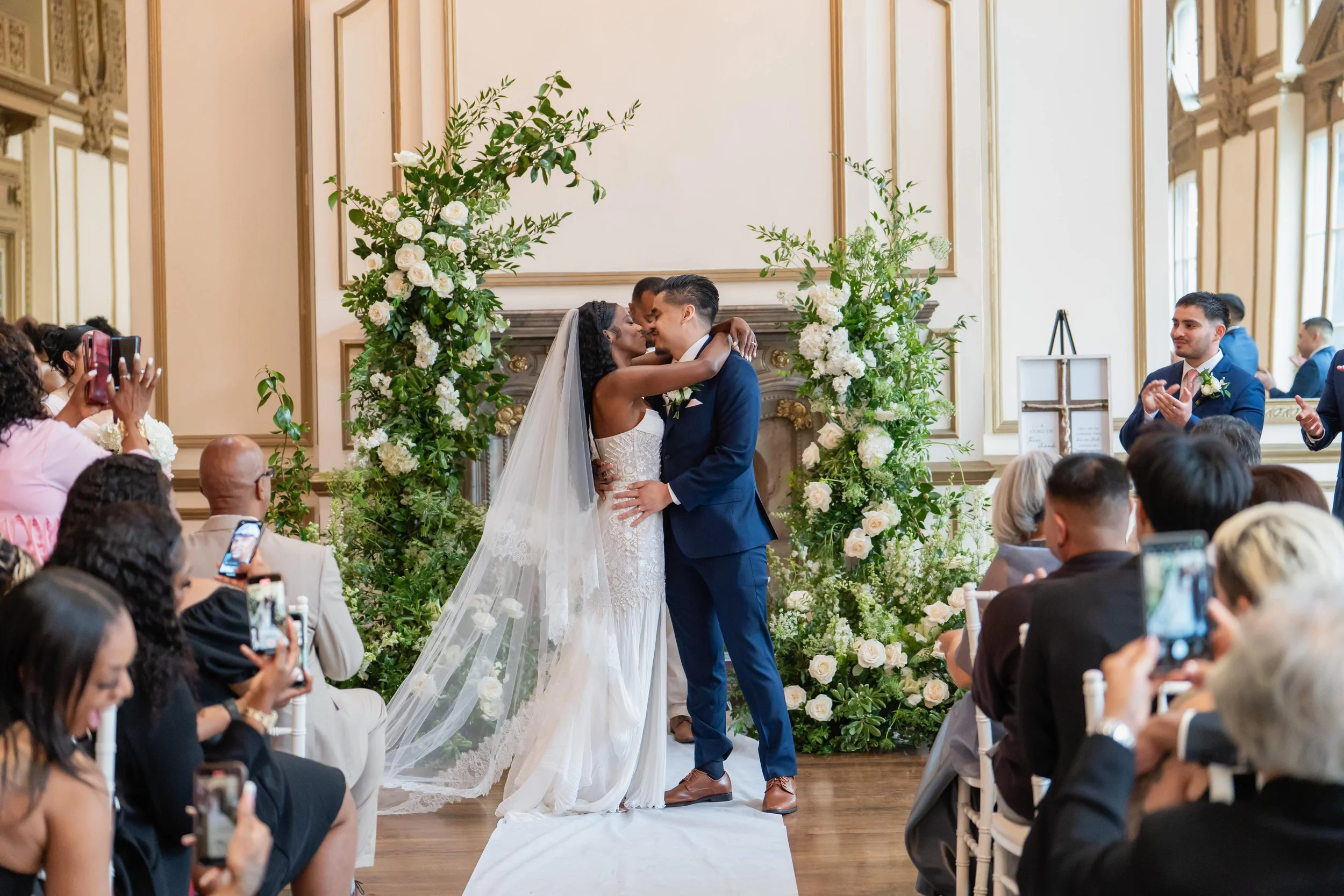 The Alexandria Ballrooms - Los Angeles Wedding Photos