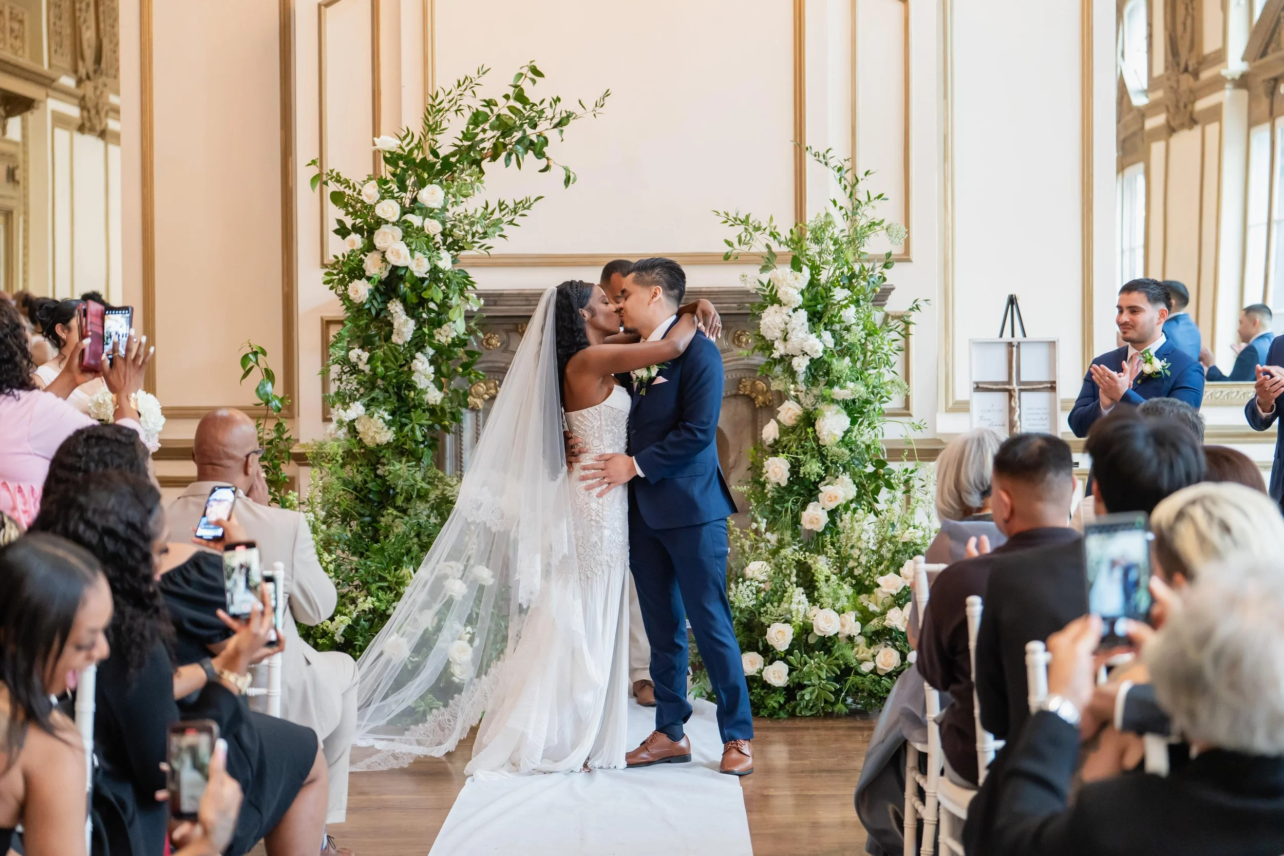 The Alexandria Ballrooms - Los Angeles Wedding Photos