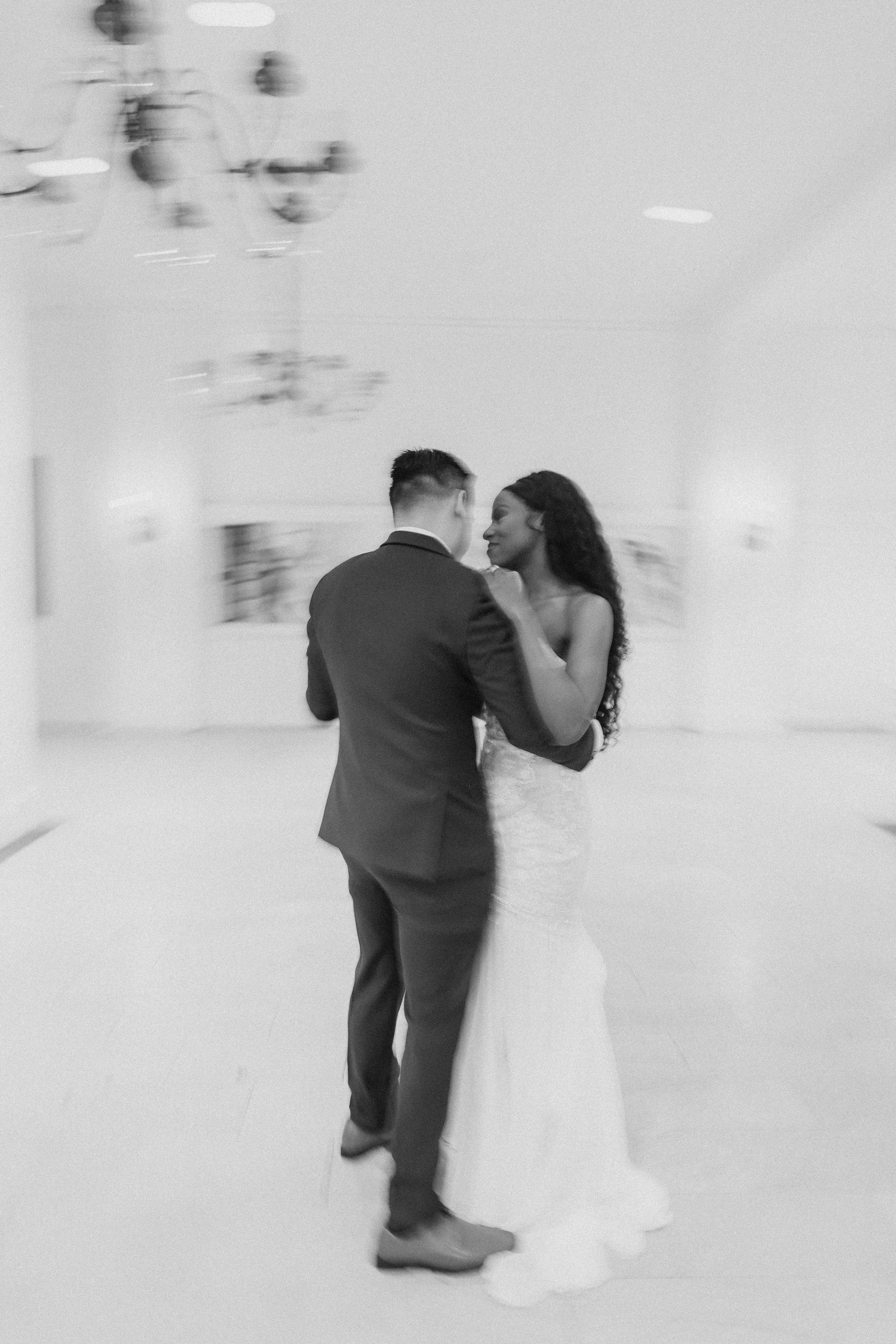 The Alexandria Ballrooms - Los Angeles Wedding Photos