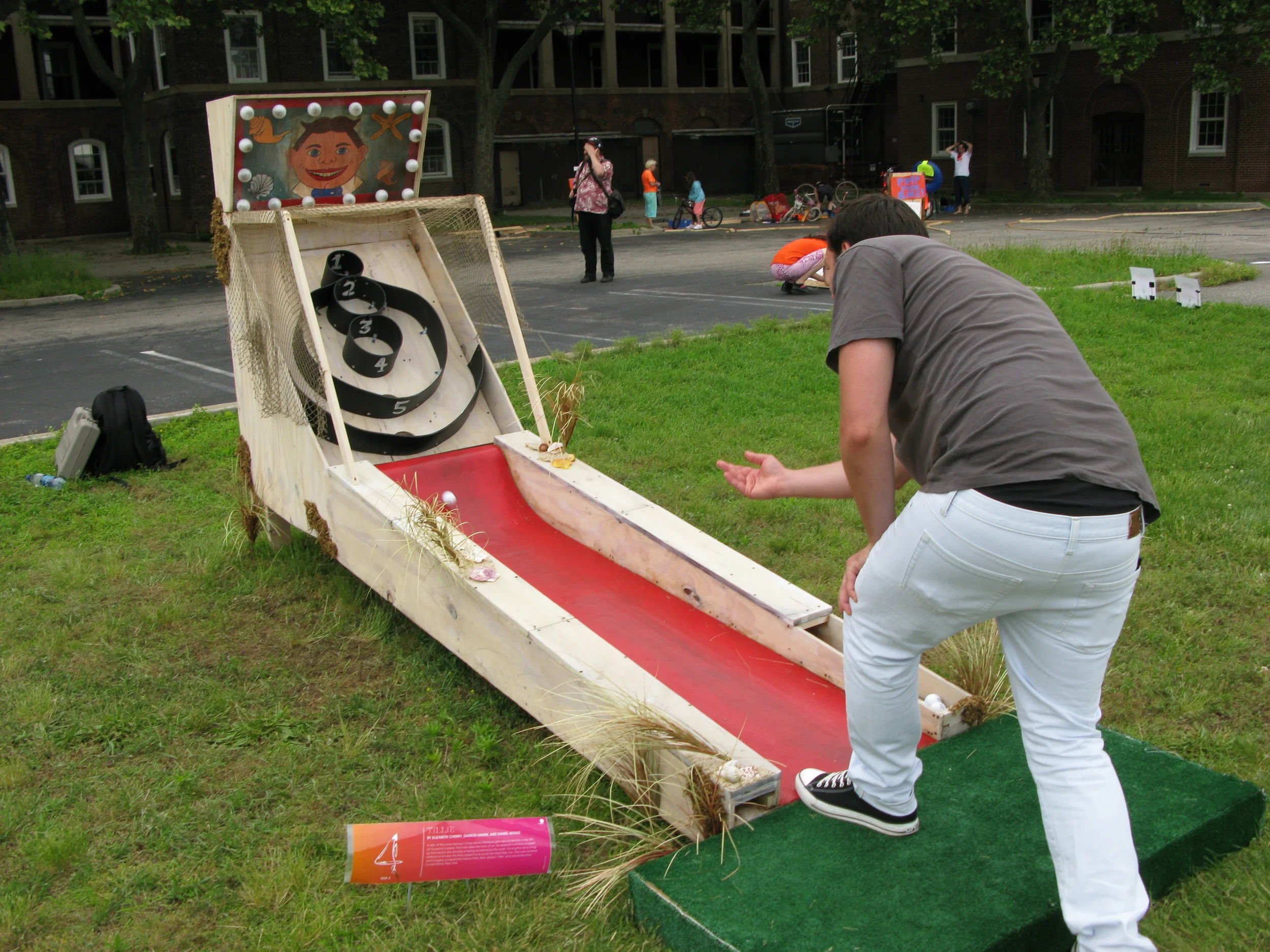 2012-10_to_2008-10_GovernorsIsleFigmentSkeeball - 37 of 60.jpg