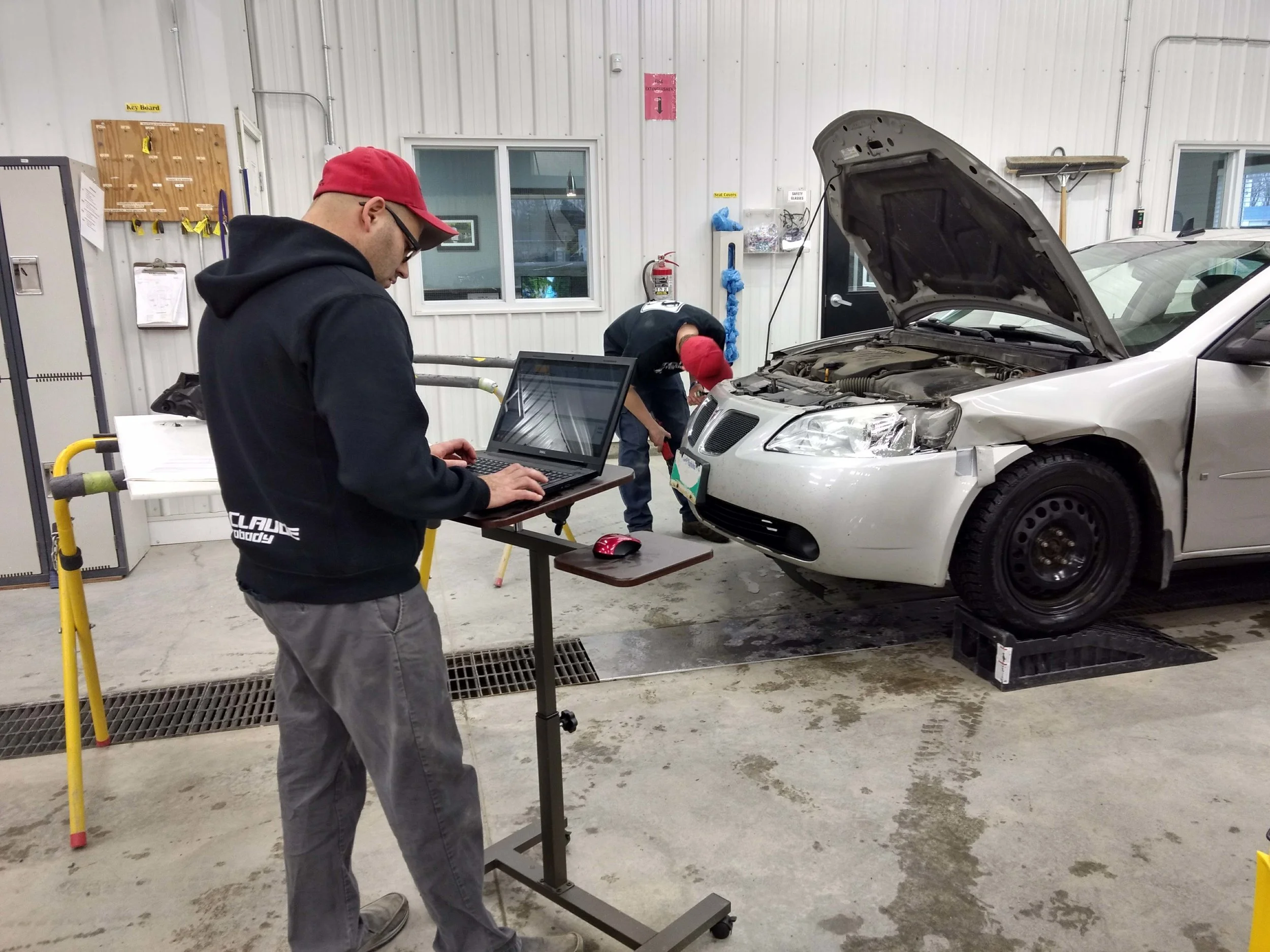 When St.Claude Autobody designed and built their brand new shop in 2014, a dedicated estimating bay was an essential part of their future plans.