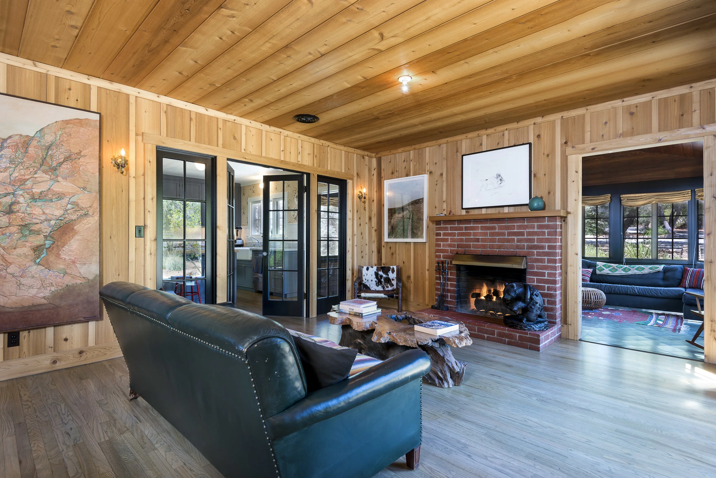 LivingRoom.jpg
