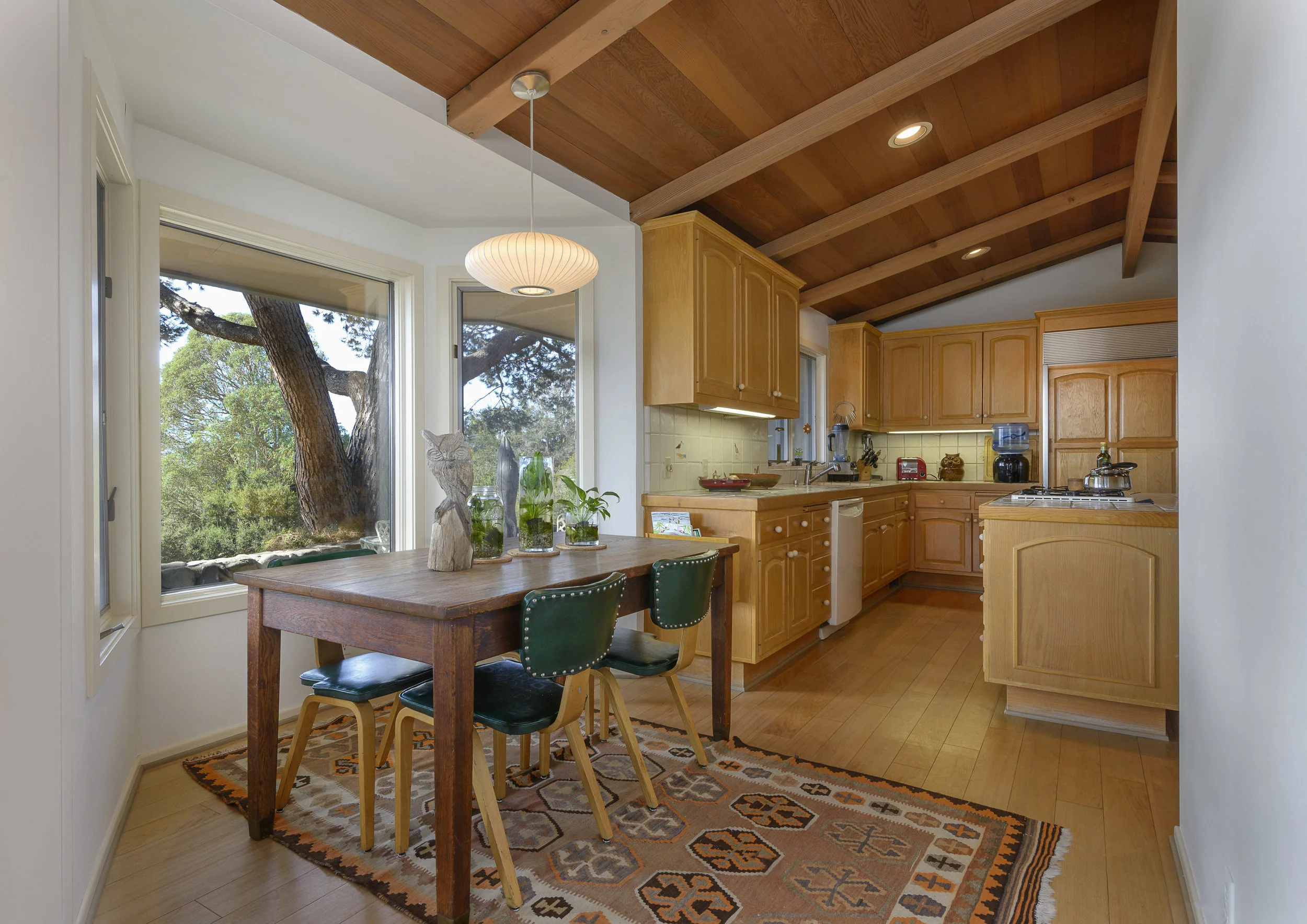 dining nook and kitchen-Edit.jpg