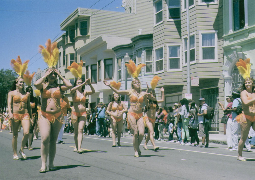 WAKING UP IN THE TENDERLOIN : MY FIRST TIME AT SAN FRANCISCO'S 2014 CARNIVAL
