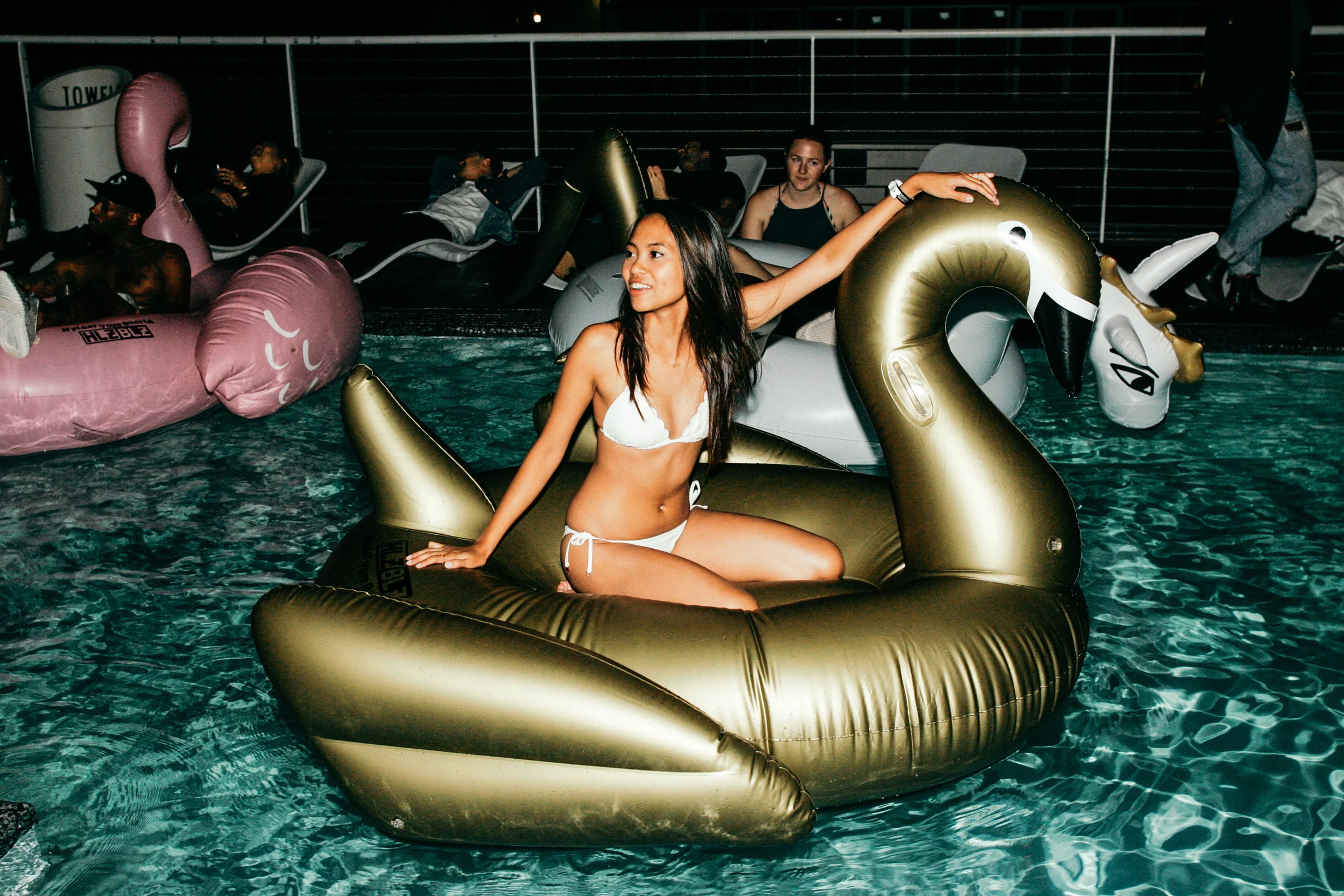 Floaties by Float Your Boat LA at #NIGHTSWIMDTLA (Oct 1) presented by SUSPEND Magazine, HLZ BLZ, DOPE Fairfax, Ladies First Events, and LOVE+MADE. / Photo: © Jonathan Tate for SUSPEND Magazine