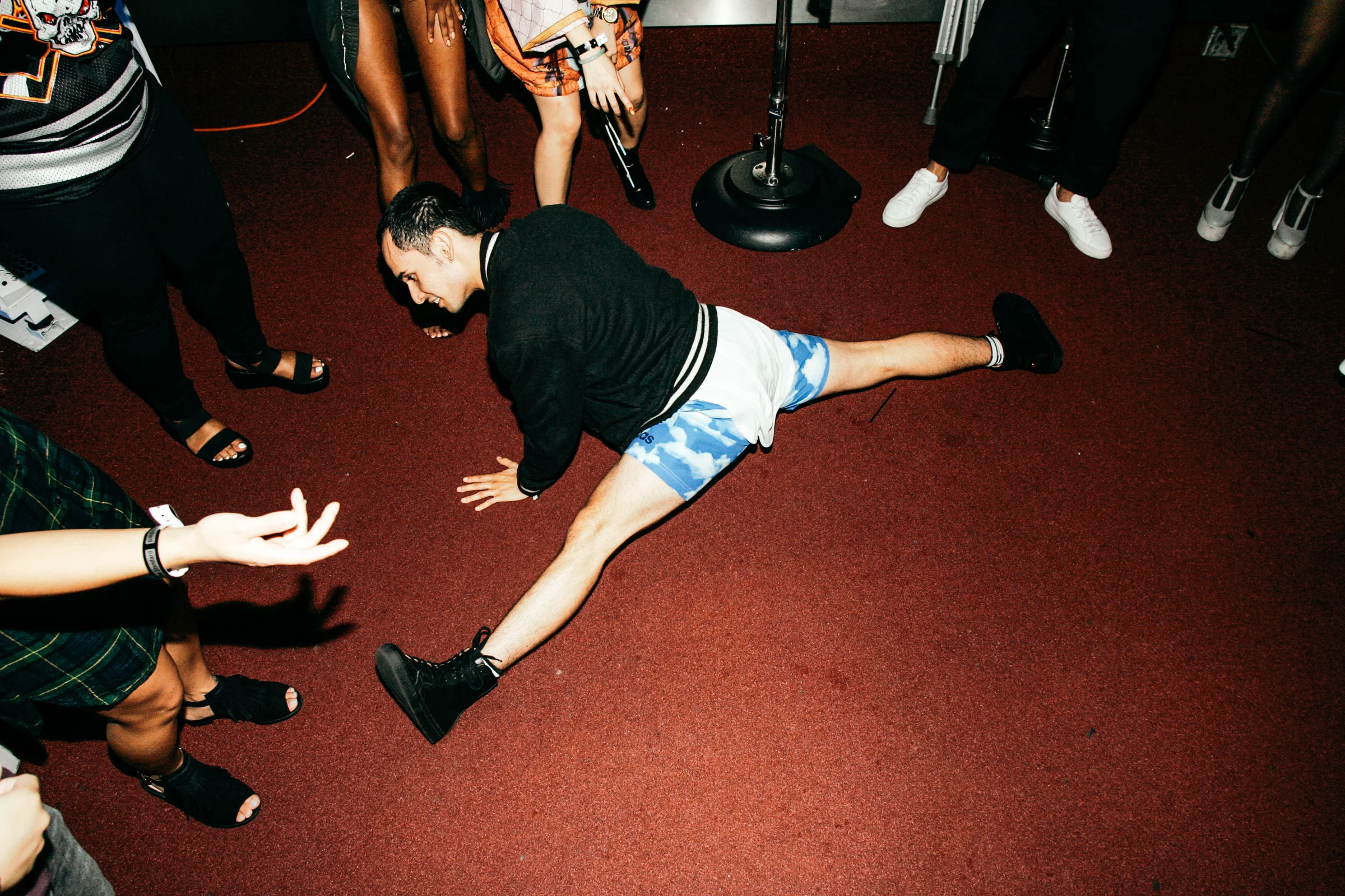 #NIGHTSWIMDTLA (Oct 1) presented by SUSPEND Magazine, HLZ BLZ, DOPE Fairfax, Ladies First Events, and LOVE+MADE. / Photo: © Jonathan Tate for SUSPEND Magazine