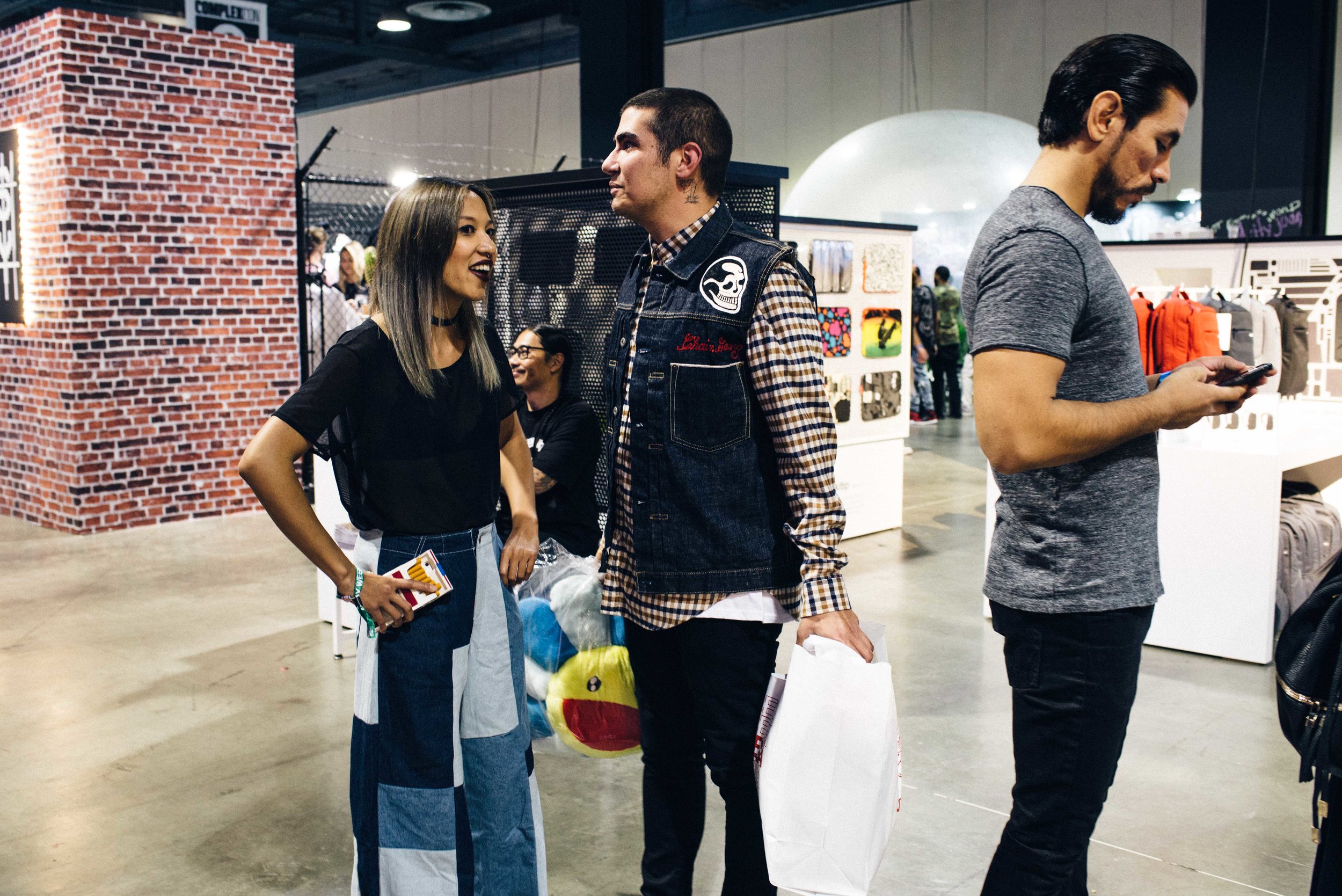  Leslie with Matt at the Chain Gang X InCase exhibit at ComplexCon 2016. / Photo: © Diane Abapo for SUSPEND Magazine 