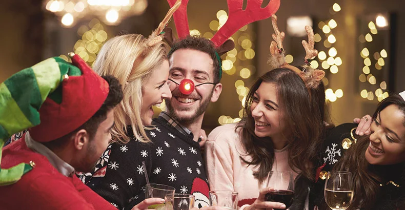 3 Dating and Hookup Mistakes to Avoid at Your Office Holiday Party!