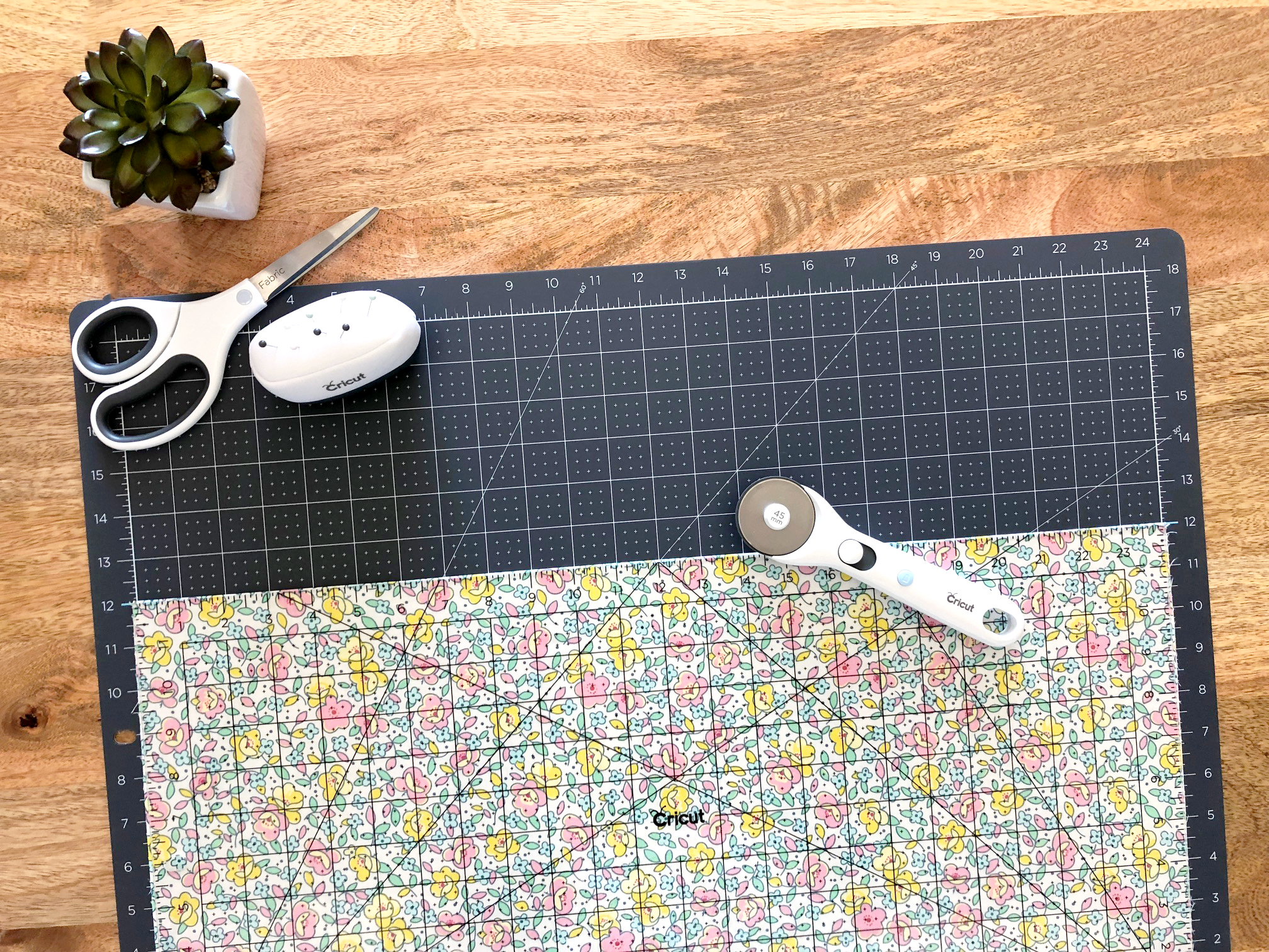 Cutting Out a Riley Blake Quilt with the Cricut Maker