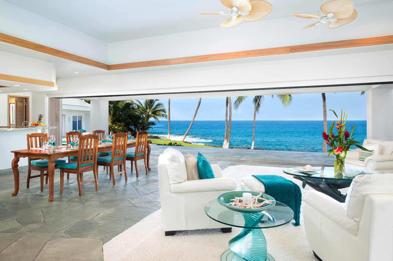 Hawaiian Oceanfront Estate Living Room