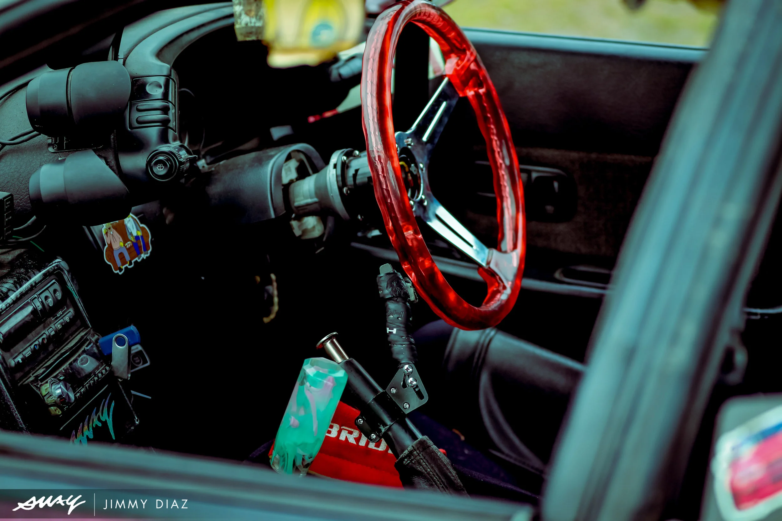 The style doesn’t stop inside the cockpit of Sebastian’s R32.