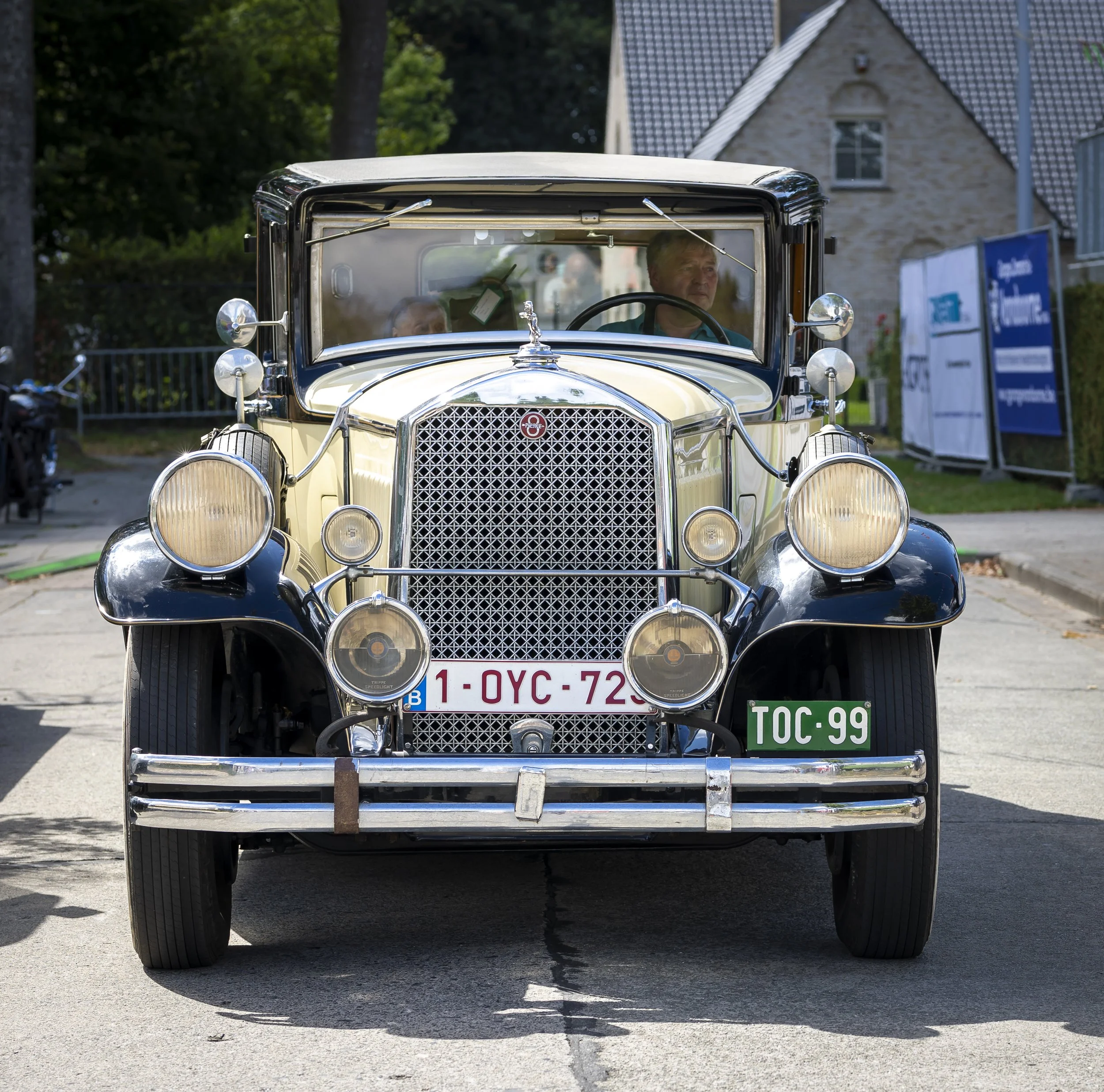 _J1A7127-2.JPG