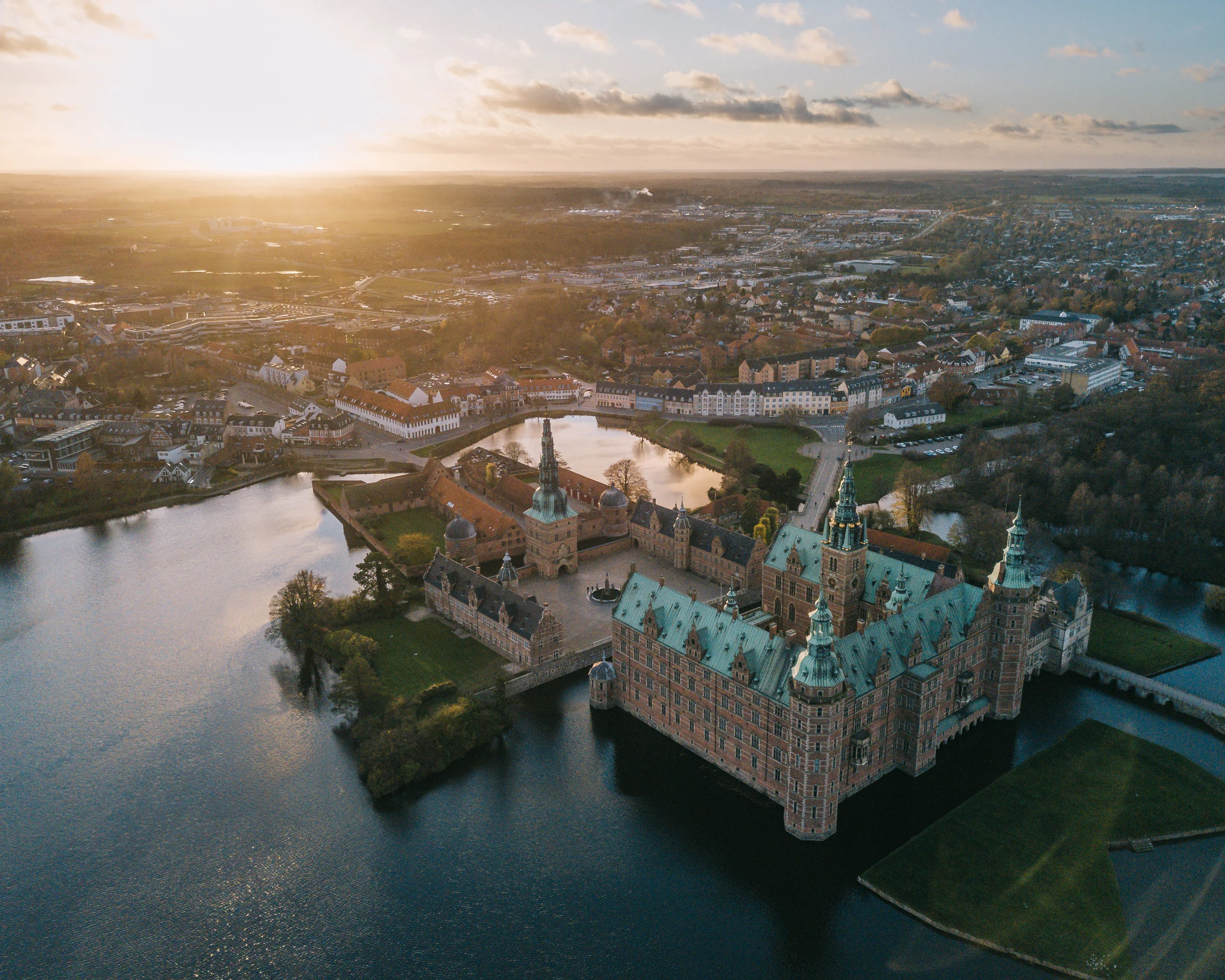 Aerial view of the castle.