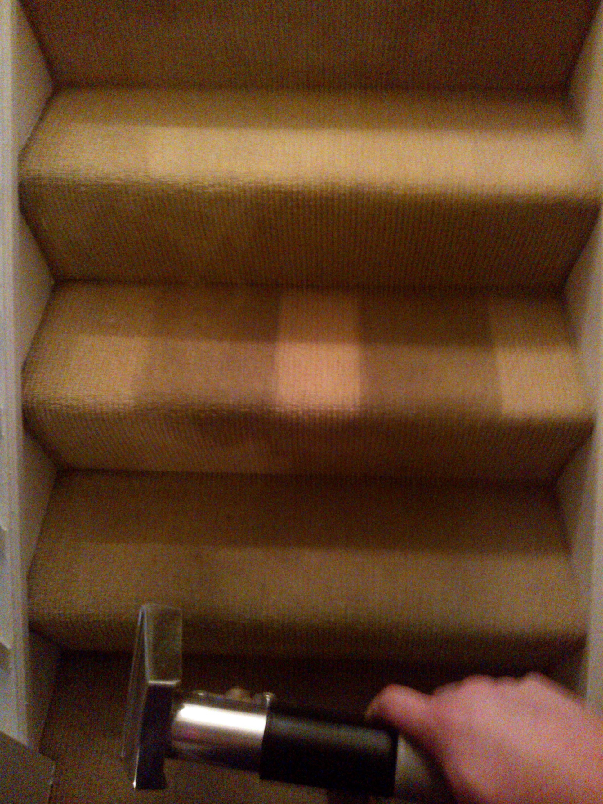 stairs carpet cleaning
