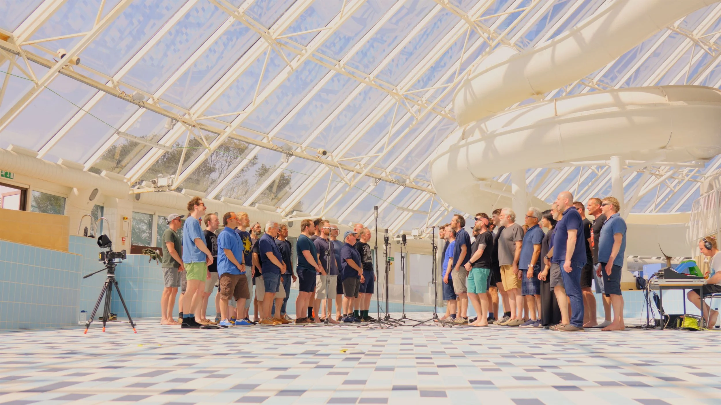 Men Are Singing - The Swimming Pool Sessions - DOP