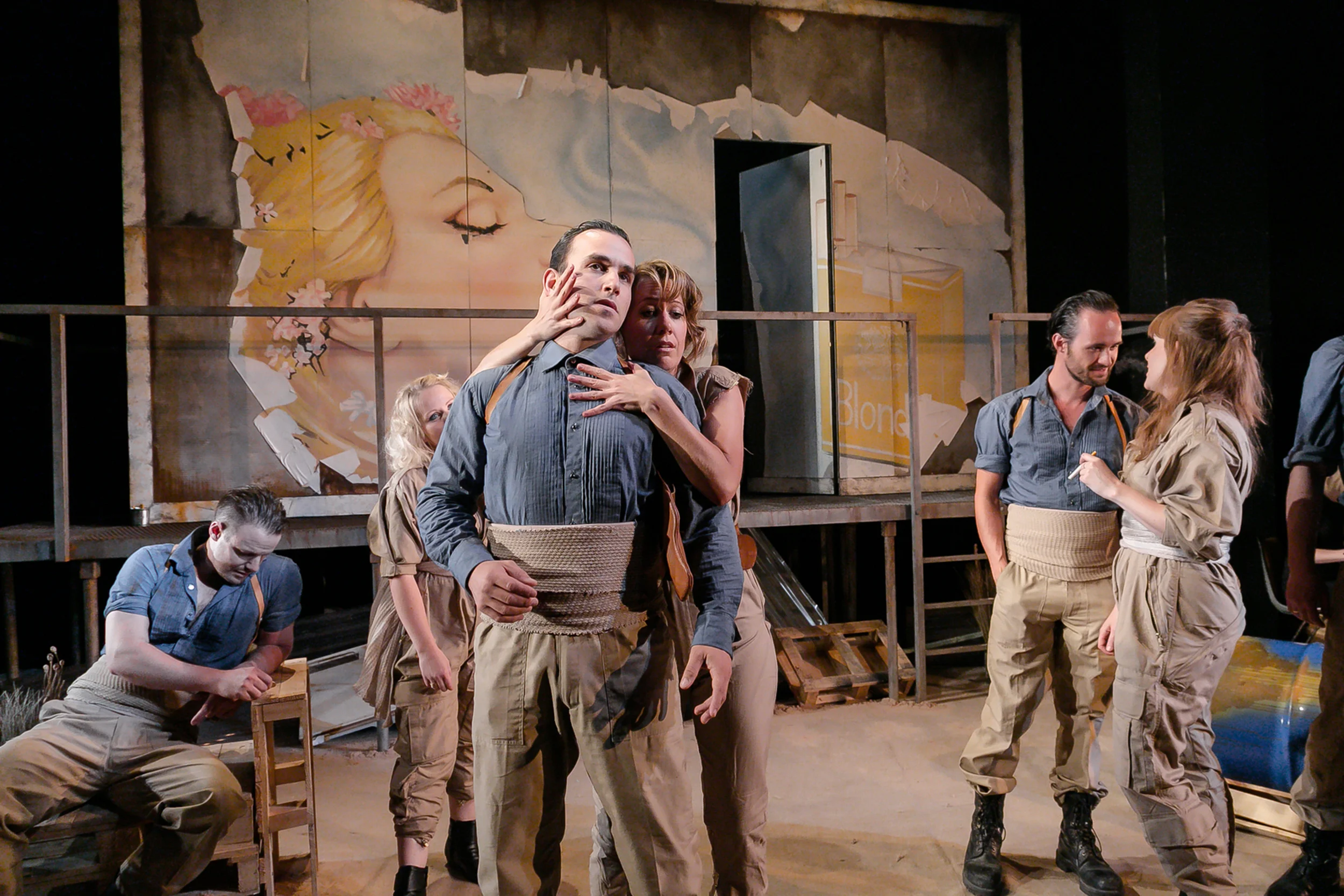Carmen (OperaUpClose), Anthony Flaum (Jose), Flora McIntosh (Carmen). Photo Andreas Greiger.