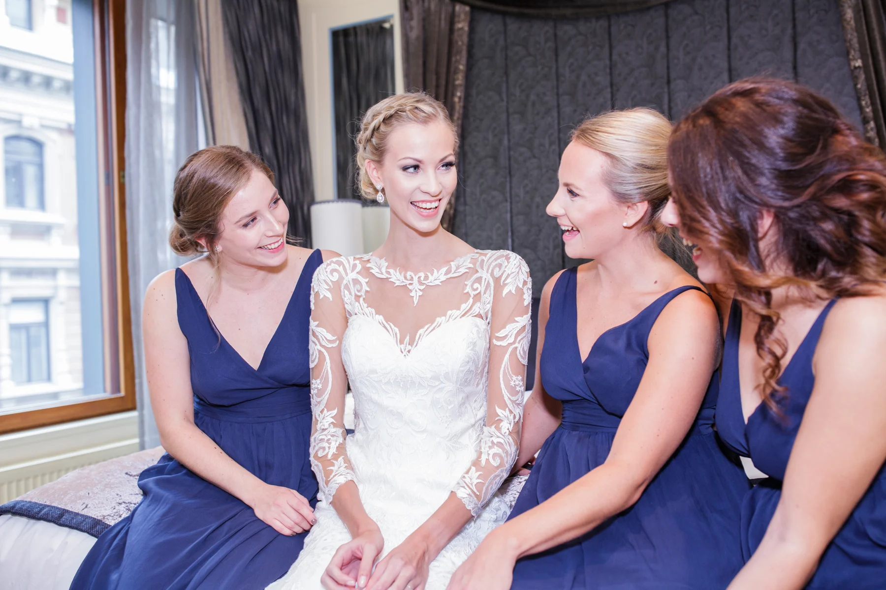 NET_0044_E&M_vinandfriends.jpg