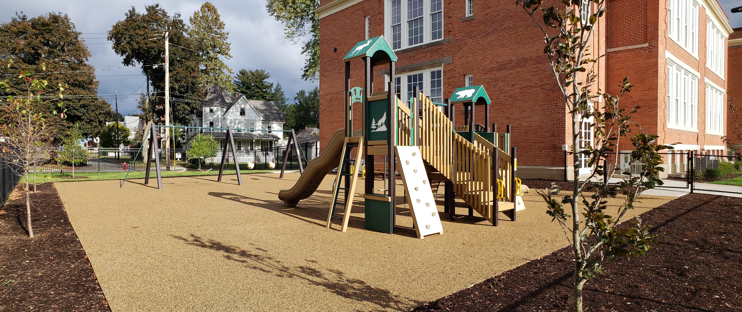 Mosely Street Apartments Playground 5.jpg