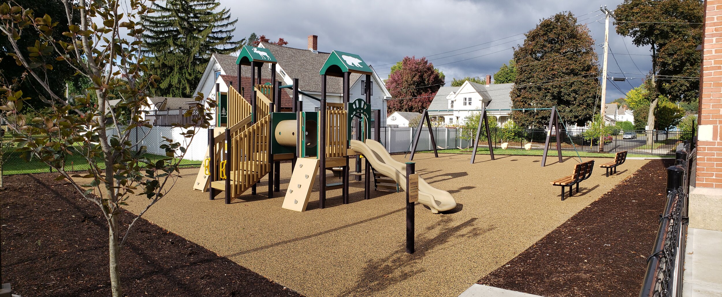 Mosely Street Apartments Playground 6.jpg