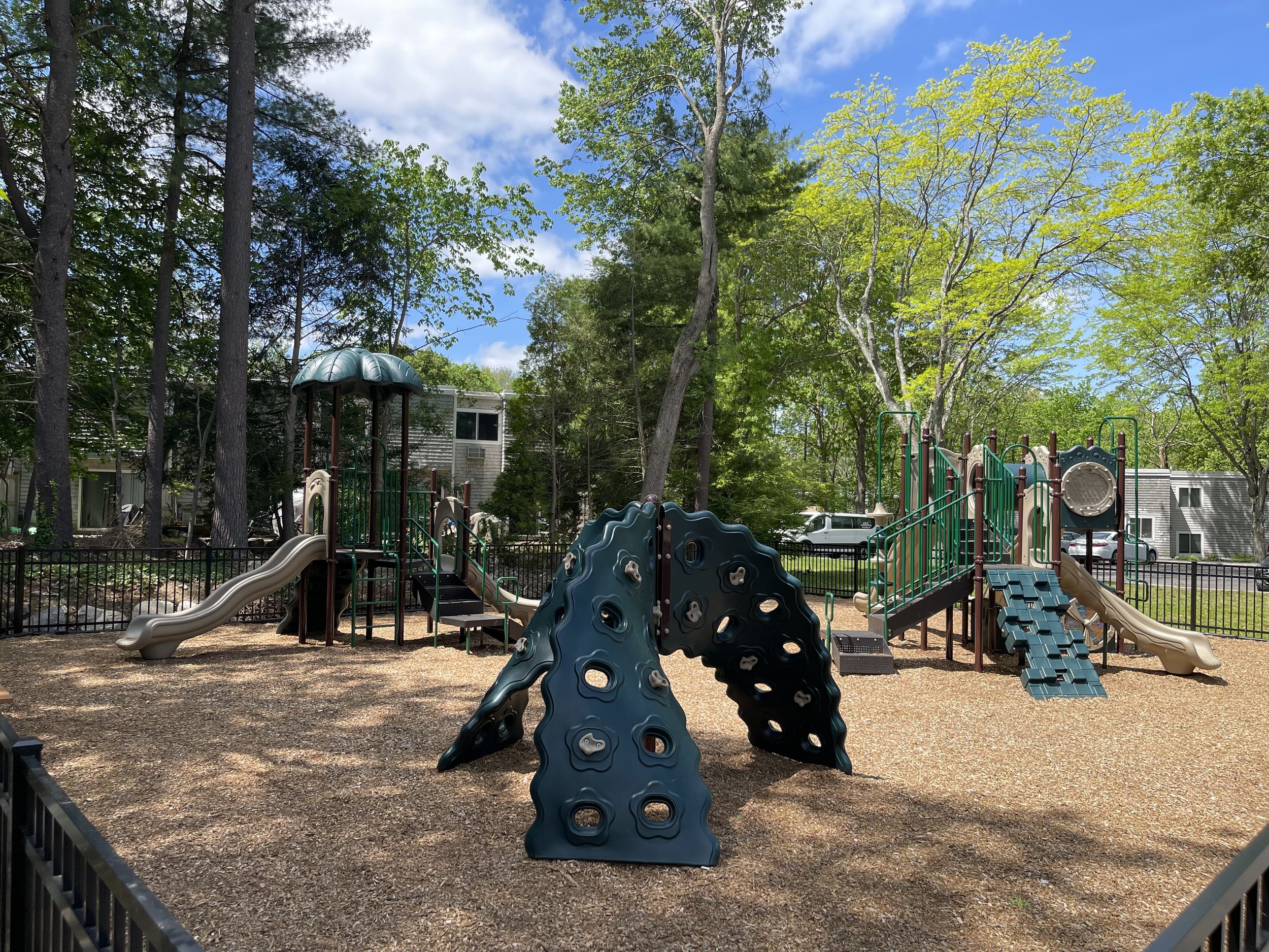 Lincoln_MA_playground.jpg