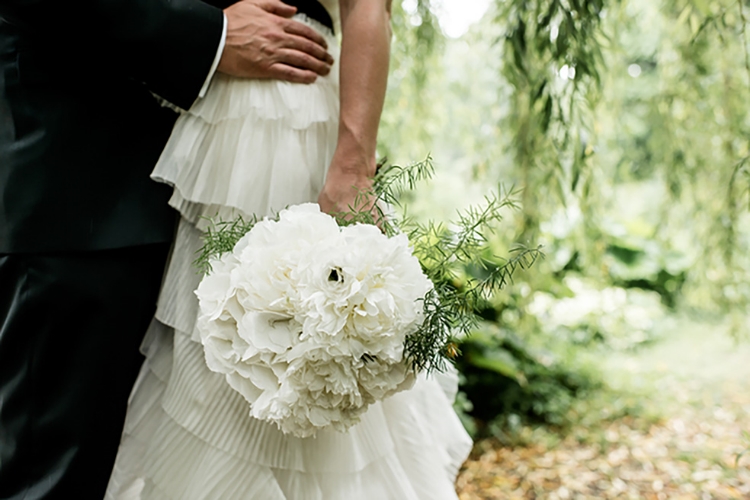 White summer wedding bouquet with hydrangeas & peonies.