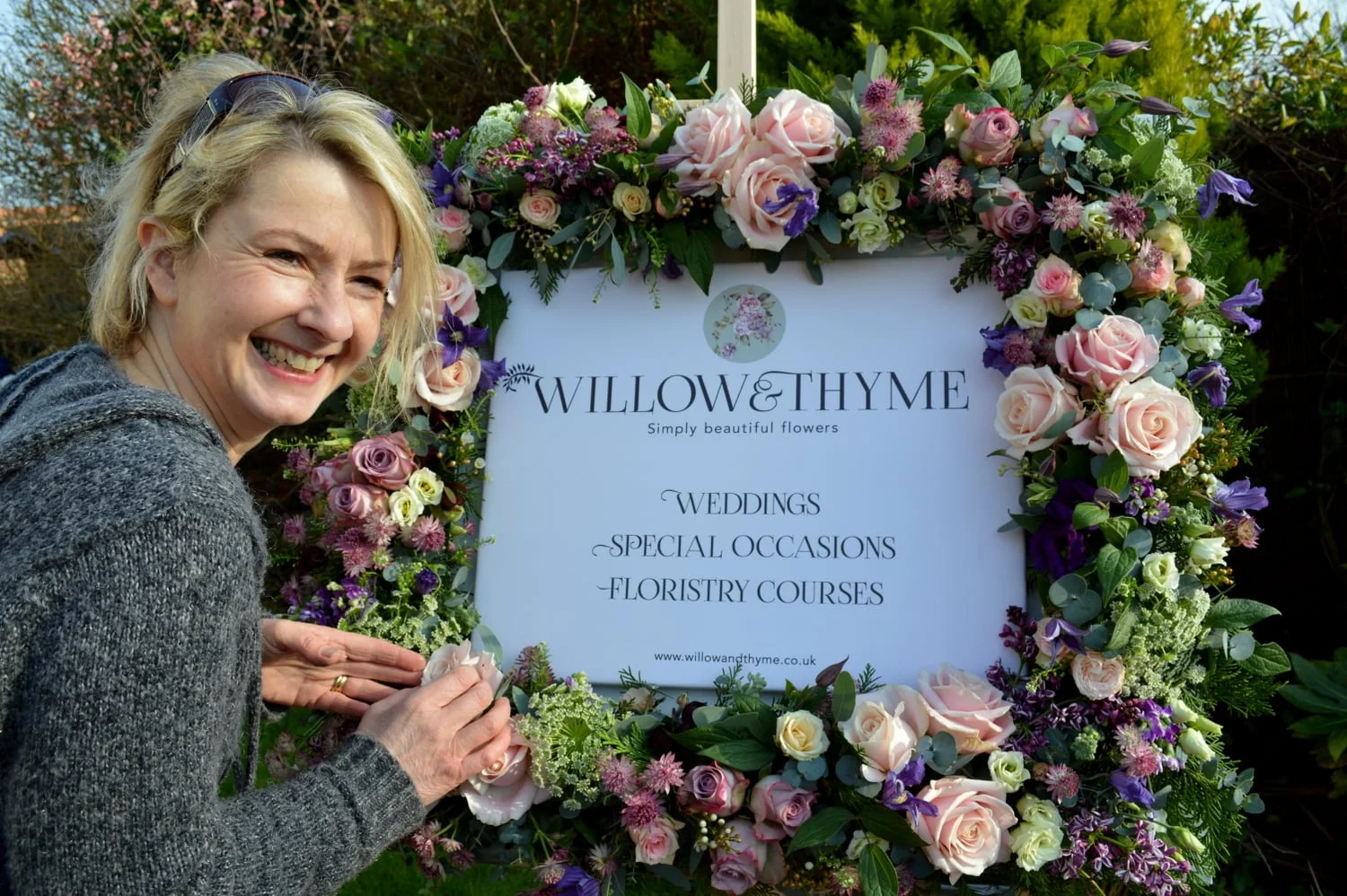 Floral picture frame