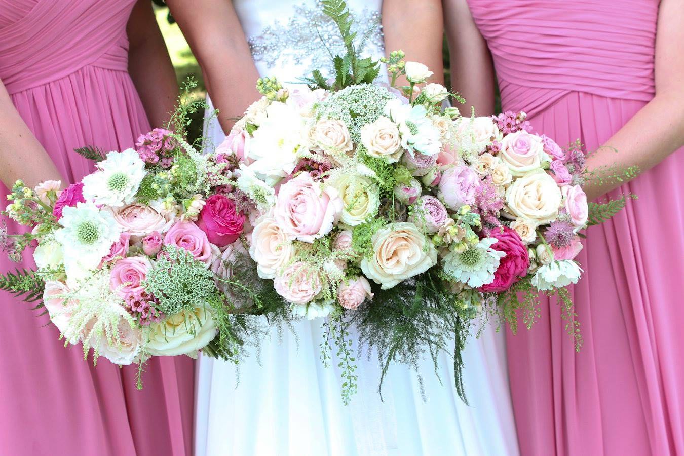Pink & Cream summer wedding bouquets