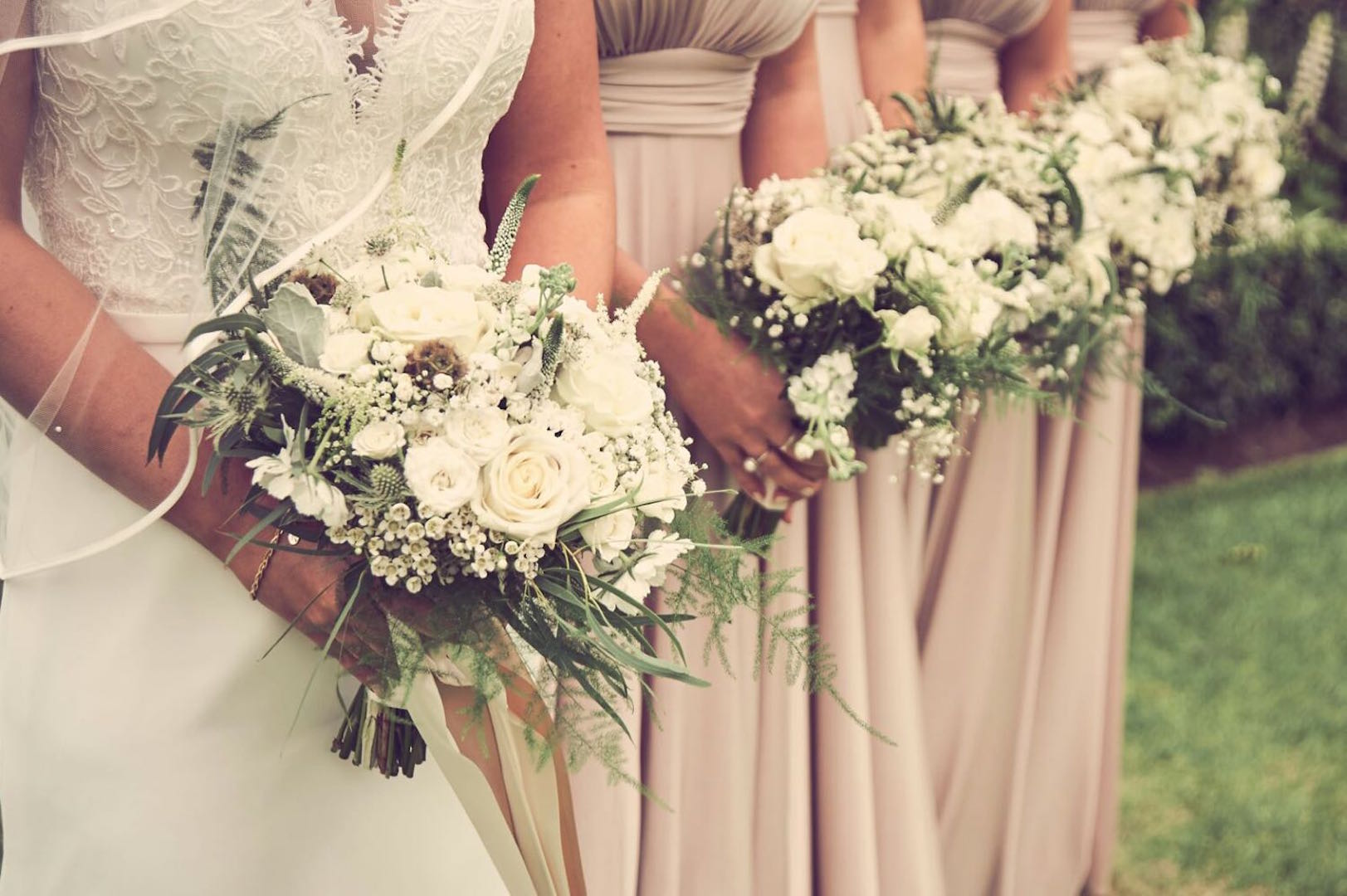 White wedding flowers at Stratton Court Barn, Oxfordshire