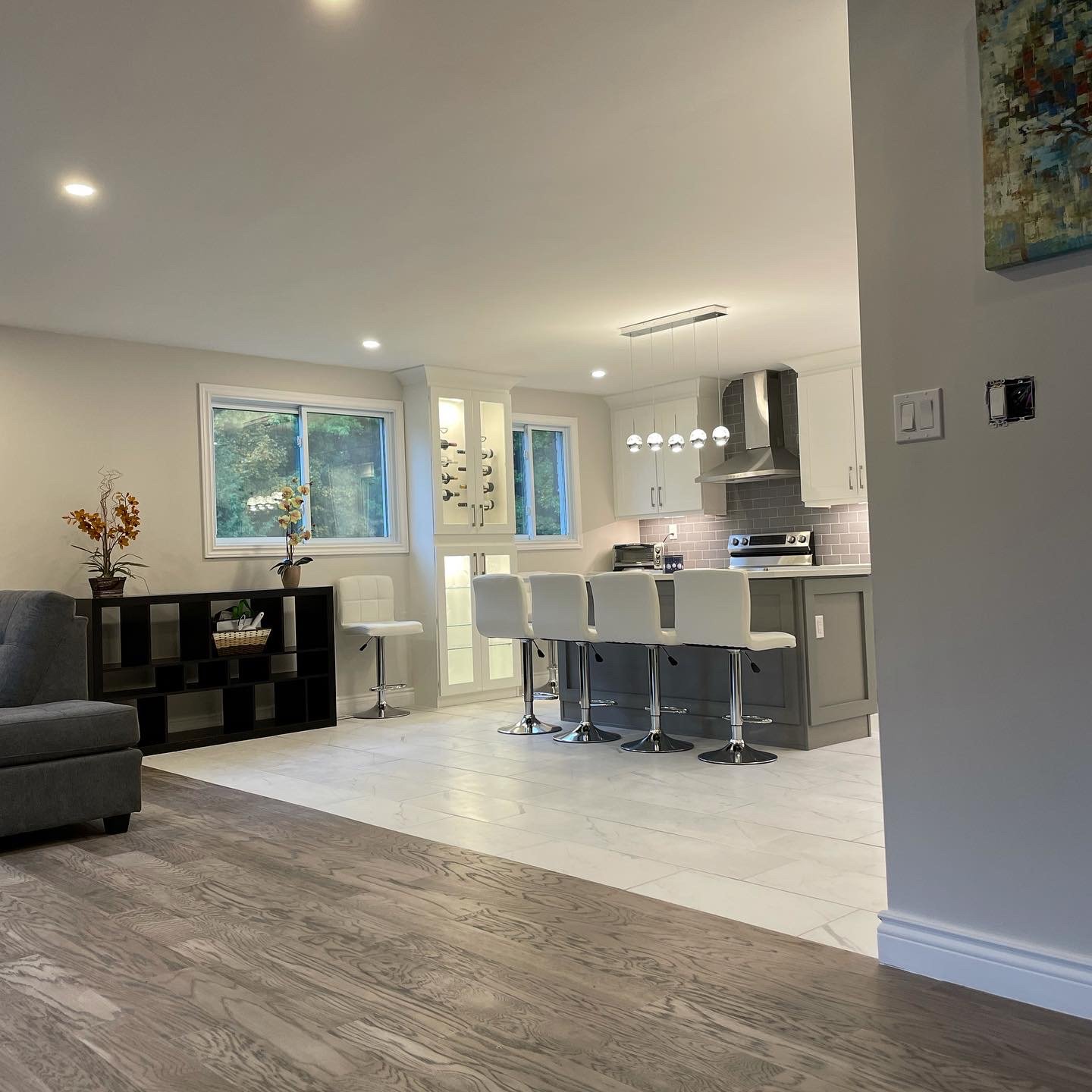  Kitchen and living room, after renovations 