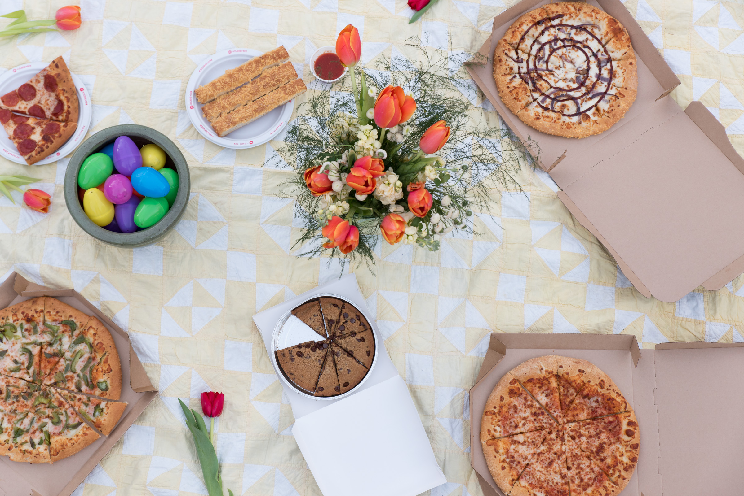 pizza hut easter (5 of 6).jpg