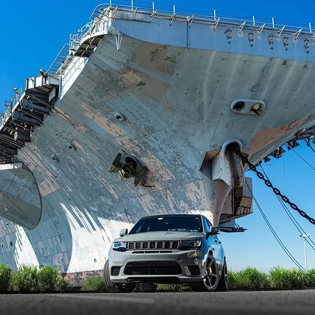 This Trackhawk is goals. 🚙: @dmitchz .
.
.
.
#jeep #grandcherokee #trackhawk #jeeptrackhawk #jeeplife #itsajeepthing #blacklist #carsofinstagram #supercar #hypercar #carsandcoffeepictures #amazingcars247 #itswhitenoise #motortrend #dupontregistry #c